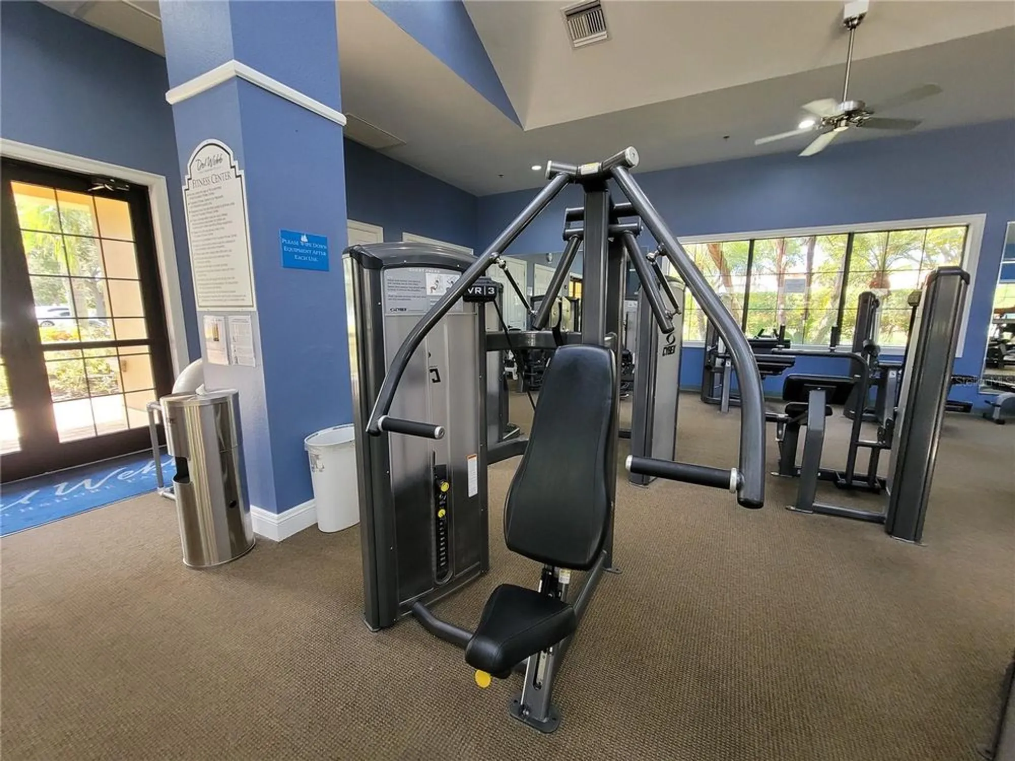 Property Slideshow image 71 of 100 | 303 bluewater falls ct, Apollo Beach, FL, 33572