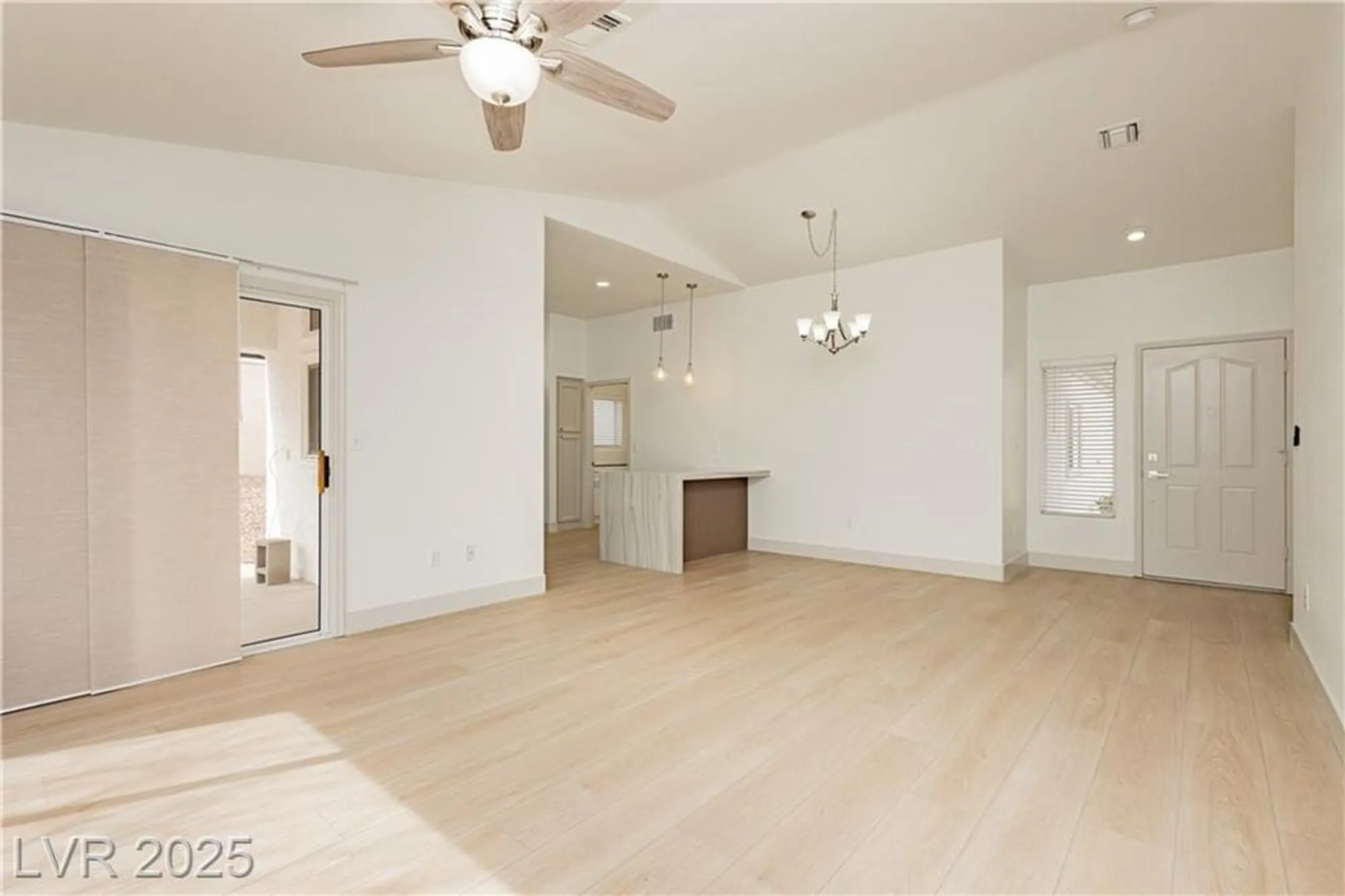 Property Slideshow image 11 of 46 | 10309 georgetown pl, Las Vegas, NV, 89134