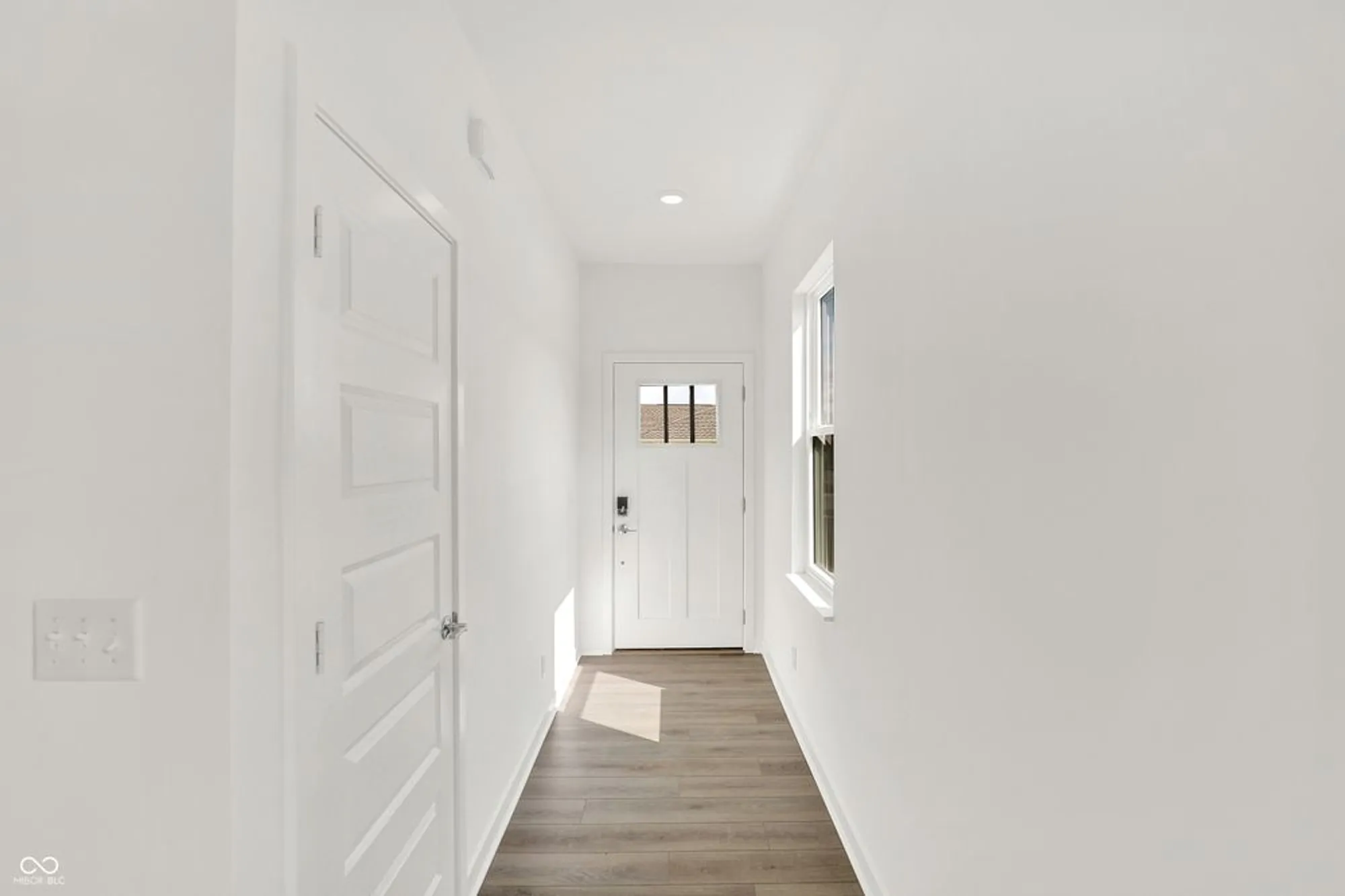 Property Slideshow image 6 of 44 | 5363 foxley park ln, Avon, IN, 46123