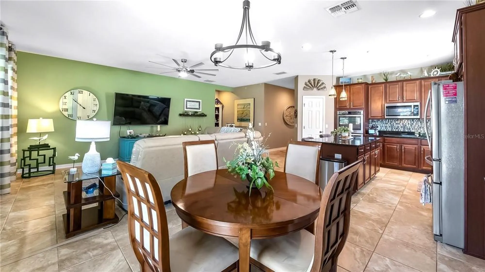 Property Slideshow image 5 of 47 | 26747 white plains way, Leesburg, FL, 34748