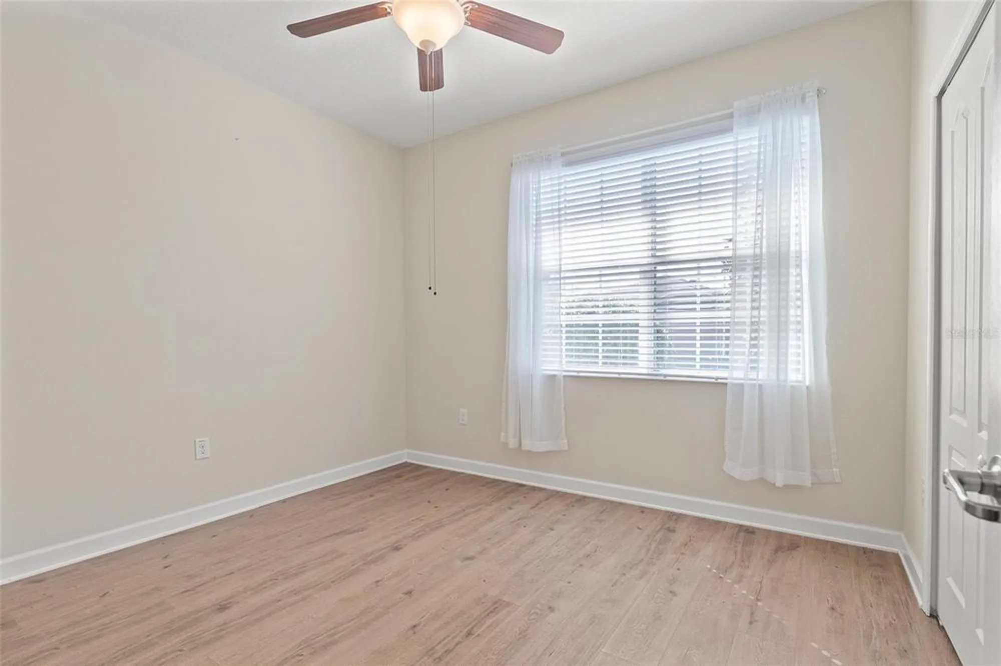 Property Slideshow image 9 of 36 | 3667 plymouth dr, Winter Haven, FL, 33884