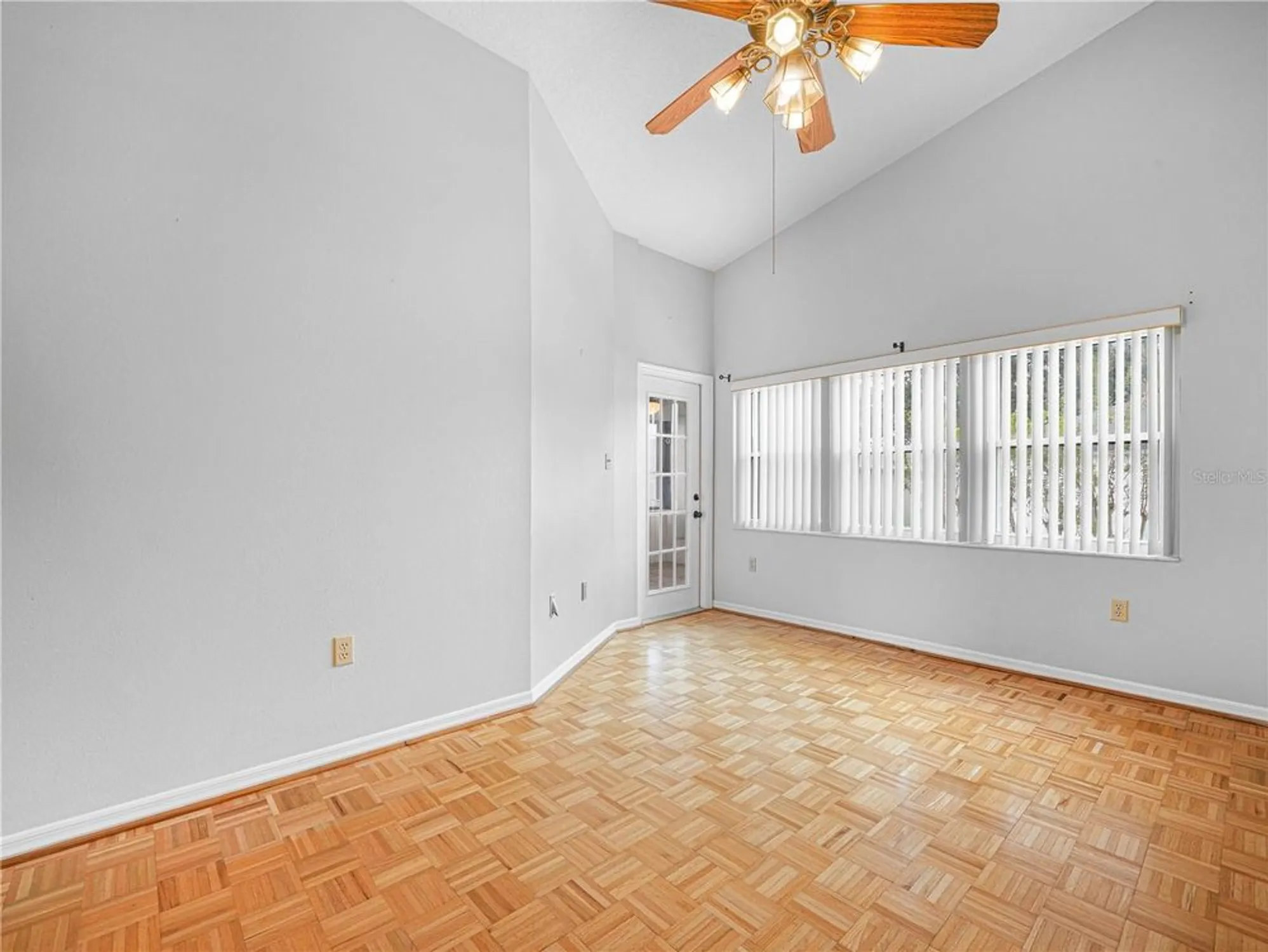 Property Slideshow image 11 of 26 | 6011 condor dr, Lakeland, FL, 33809