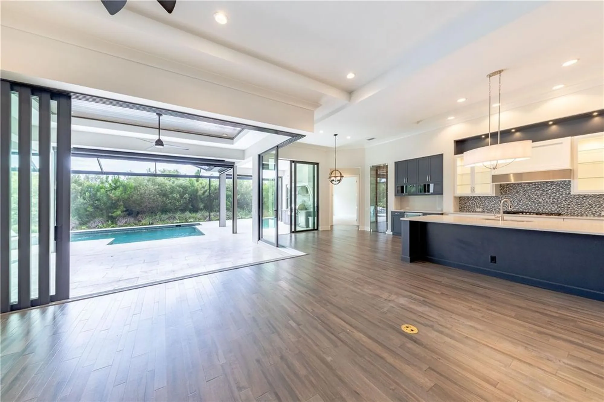 Property Slideshow image 12 of 63 | 5408 greenbrook dr, Sarasota, FL, 34238