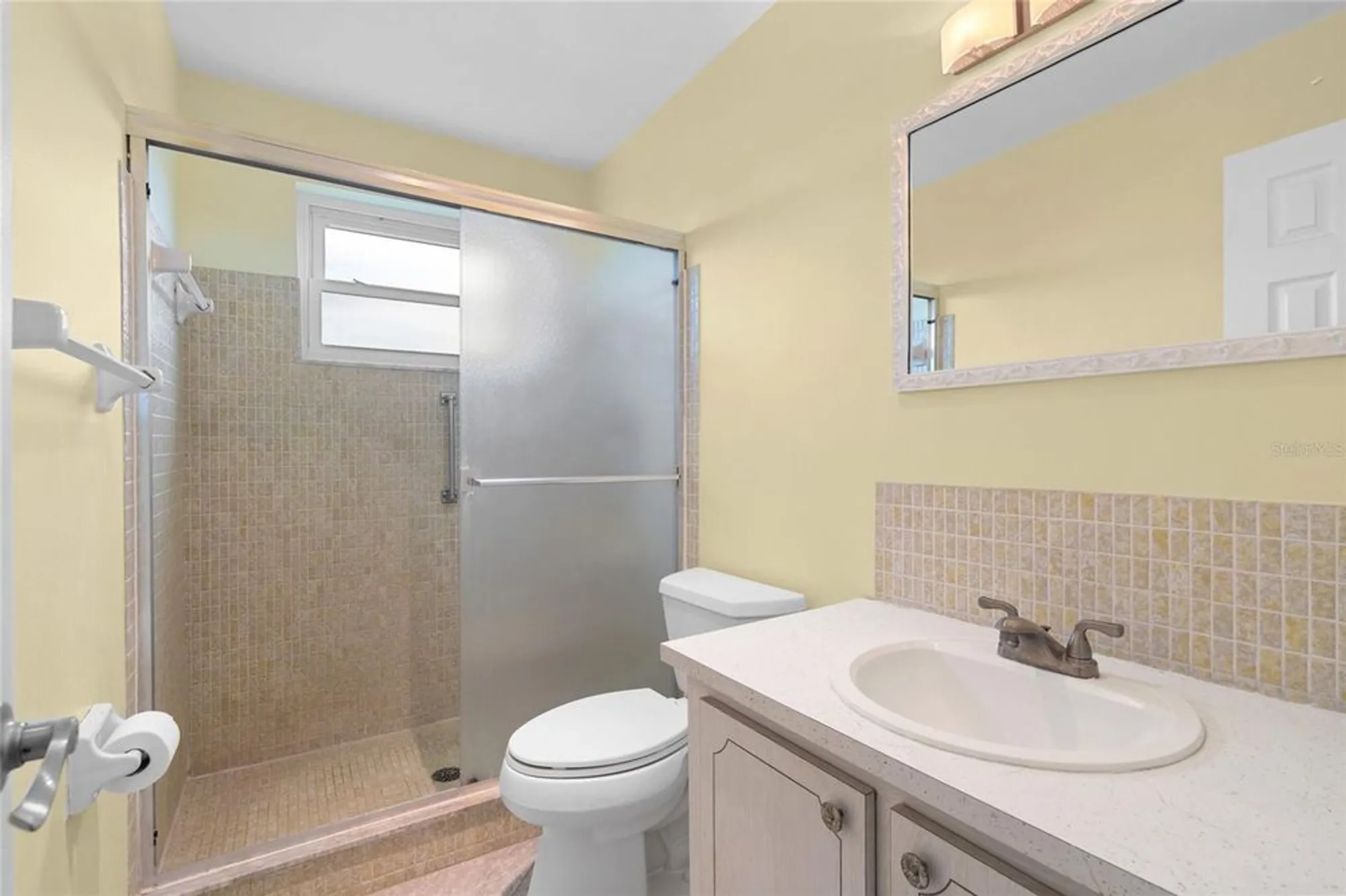 Property Slideshow image 21 of 50 | 5925 shore blvd 608, Gulfport, FL, 33707