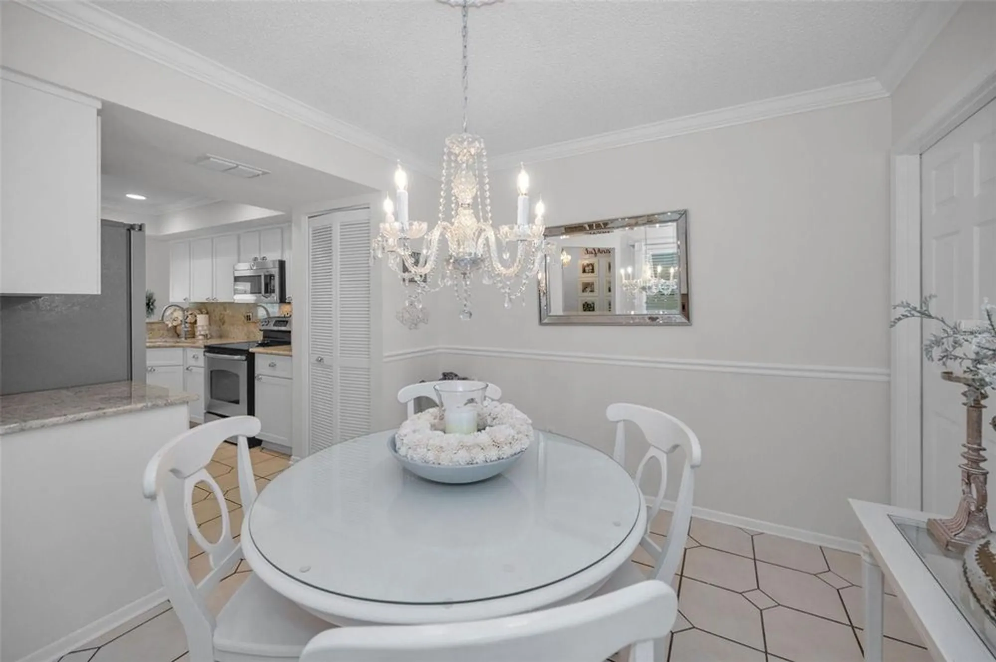 Property Slideshow image 17 of 58 | 1199 woodfield ct, Palm Harbor, FL, 34684