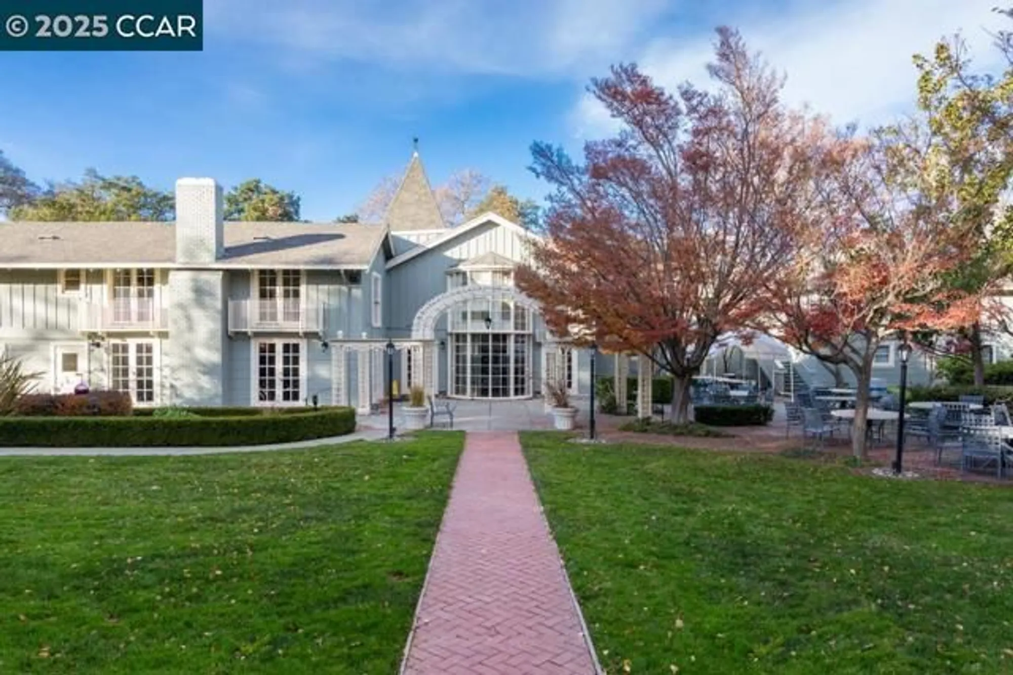 Property Slideshow image 23 of 26 | 1601 canyonwood ct 8, Walnut Creek, CA, 94595