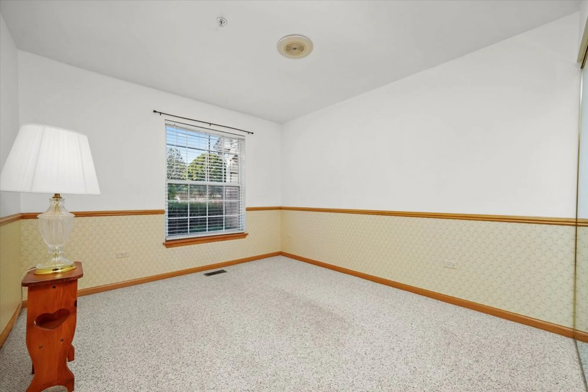 Property Slideshow image 9 of 15 | 20862 w torrey pines 2b, Plainfield, IL, 60544