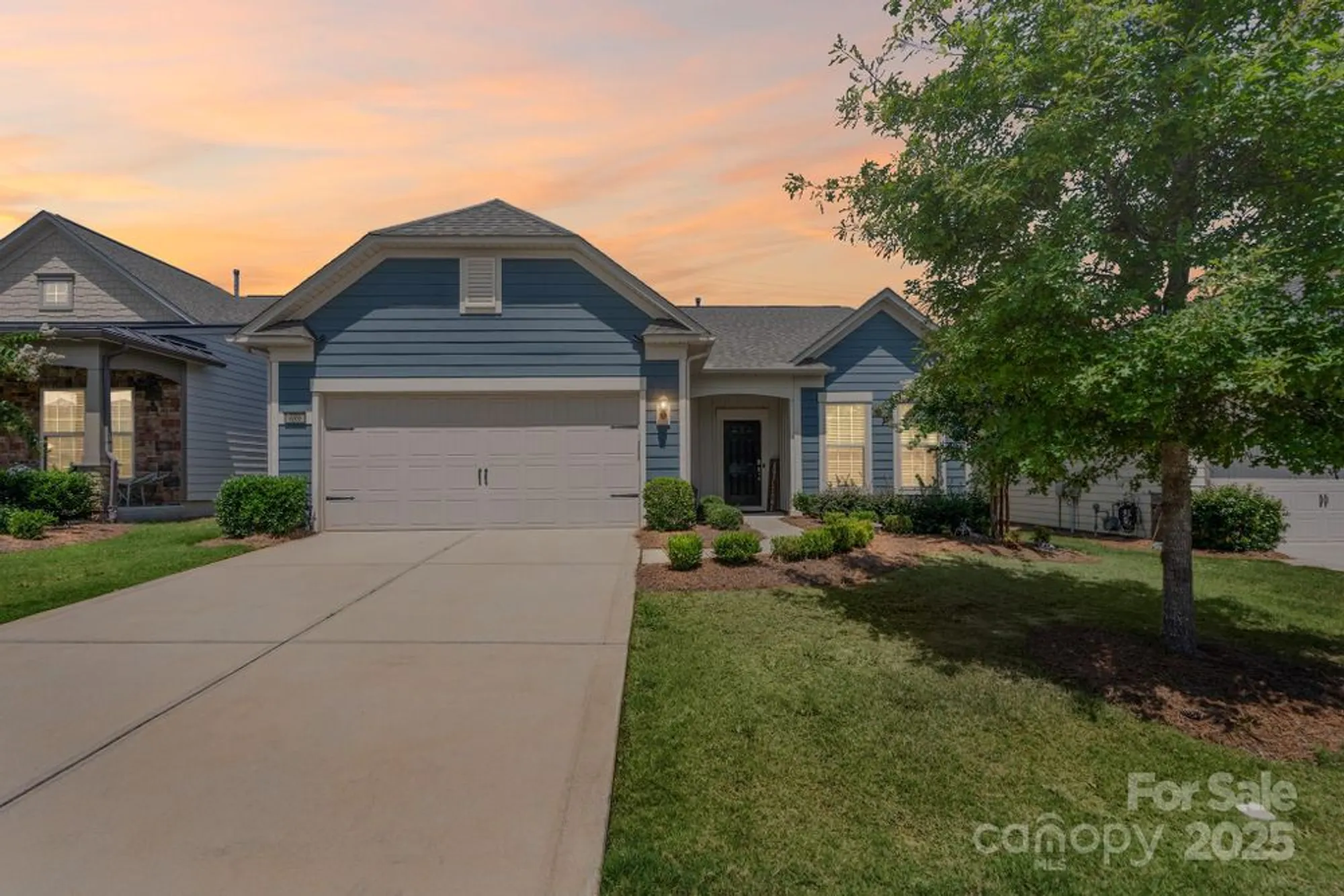 Property Slideshow image 2 of 38 | 689 birchway dr, Fort Mill, SC, 29715