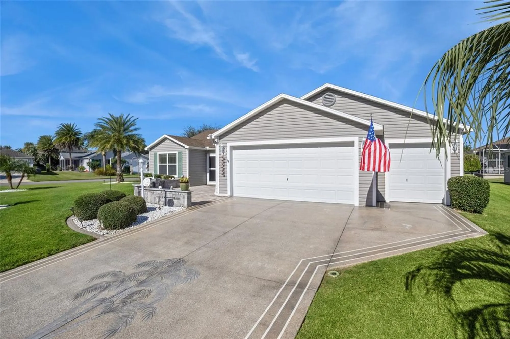 Property Slideshow image 11 of 75 | 909 abaco path, The Villages, FL, 32163