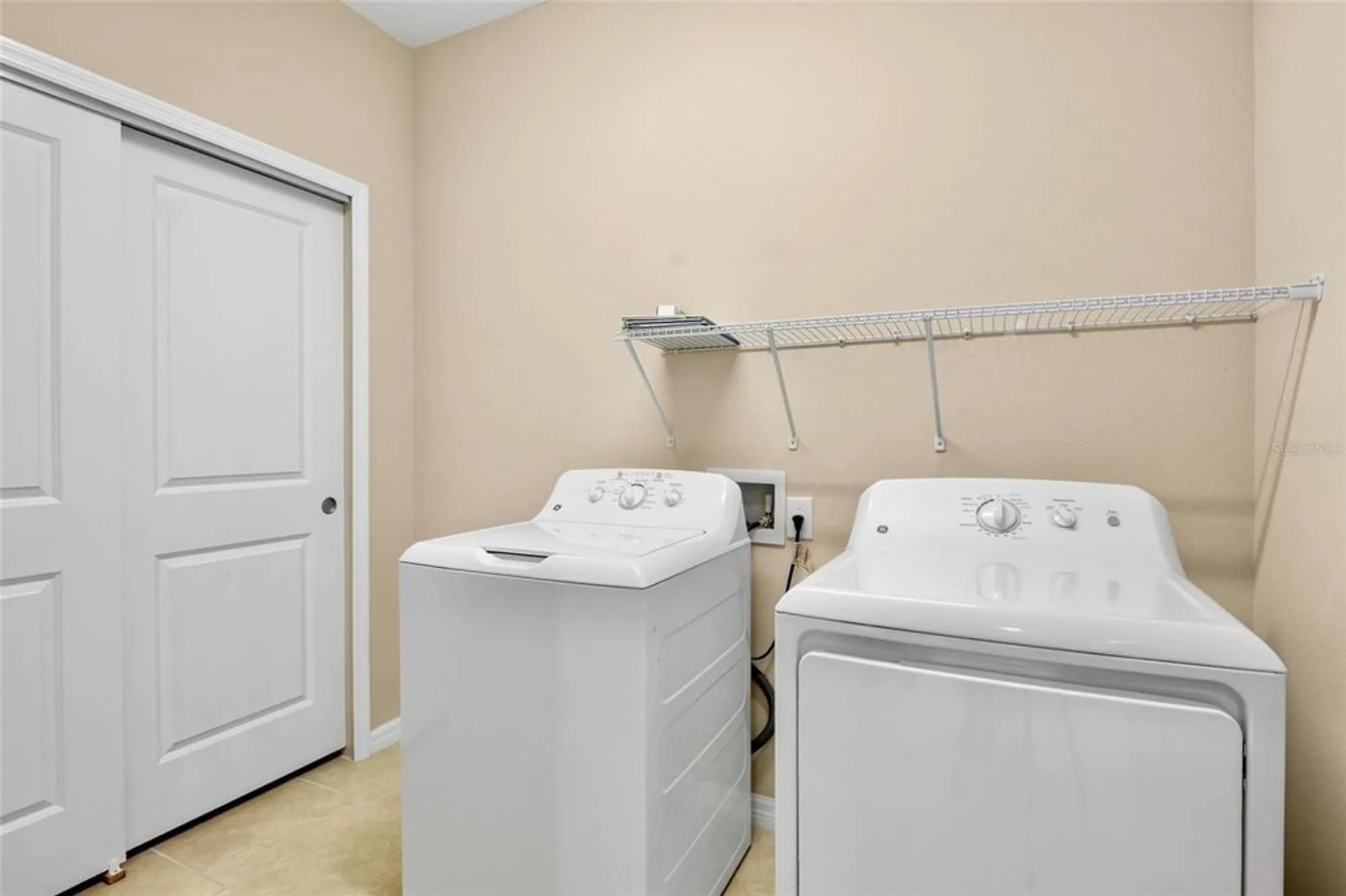 Property Slideshow image 25 of 49 | 5425 cicerone st 103, Sarasota, FL, 34238