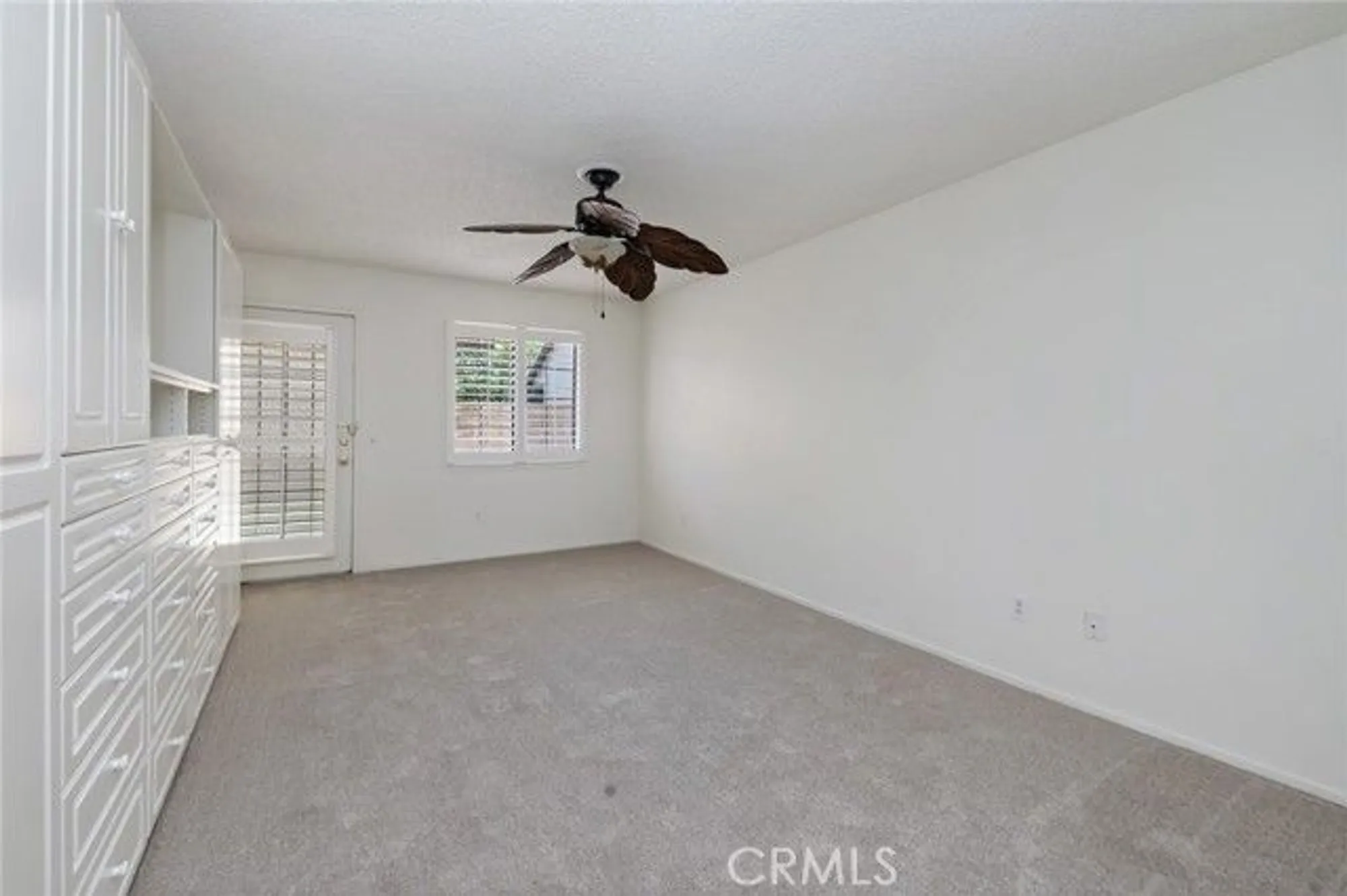Property Slideshow image 12 of 24 | 19229 pine way, Apple Valley, CA, 92308