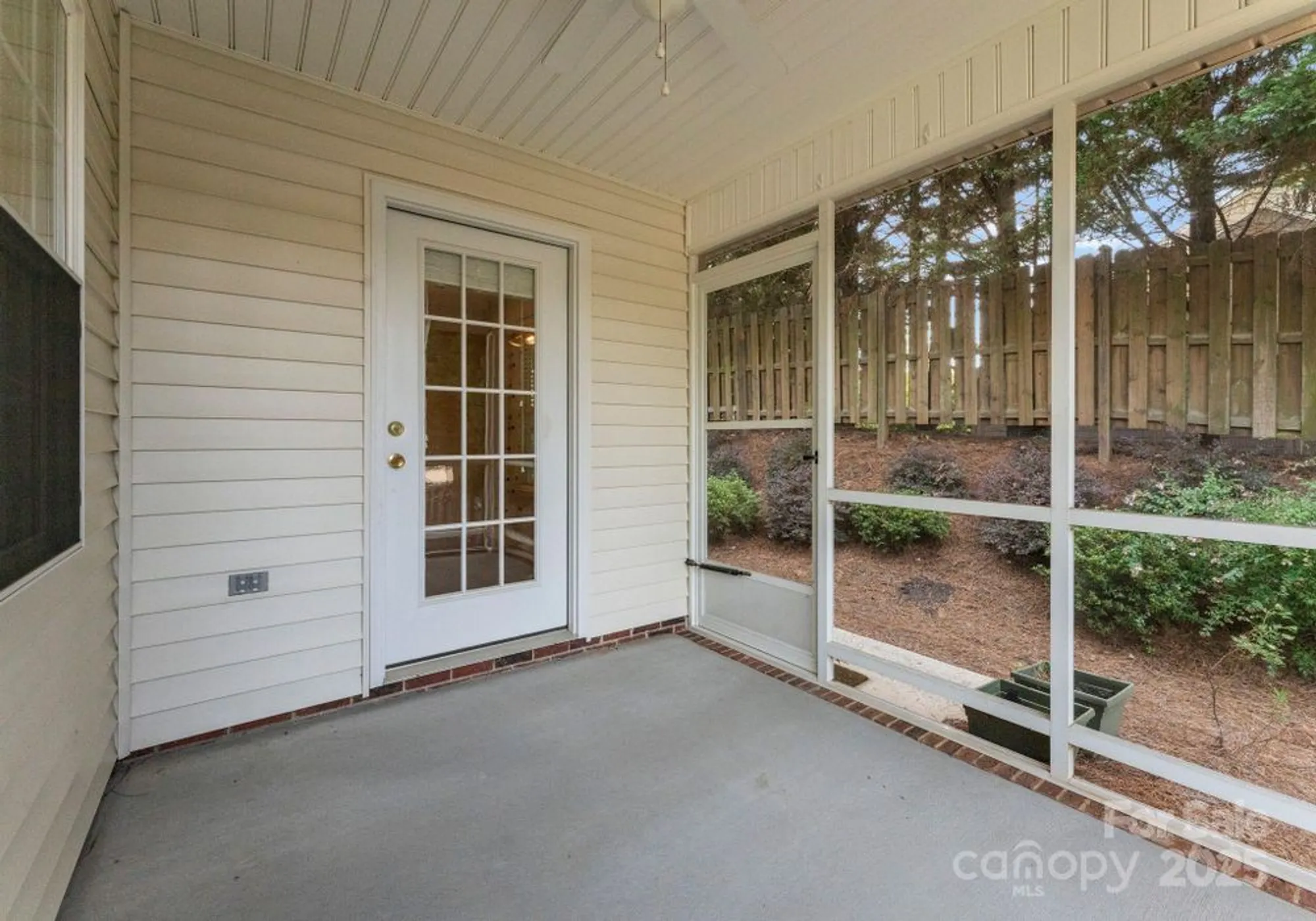 Property Slideshow image 17 of 23 | 110 whitehall dr, Mooresville, NC, 28117