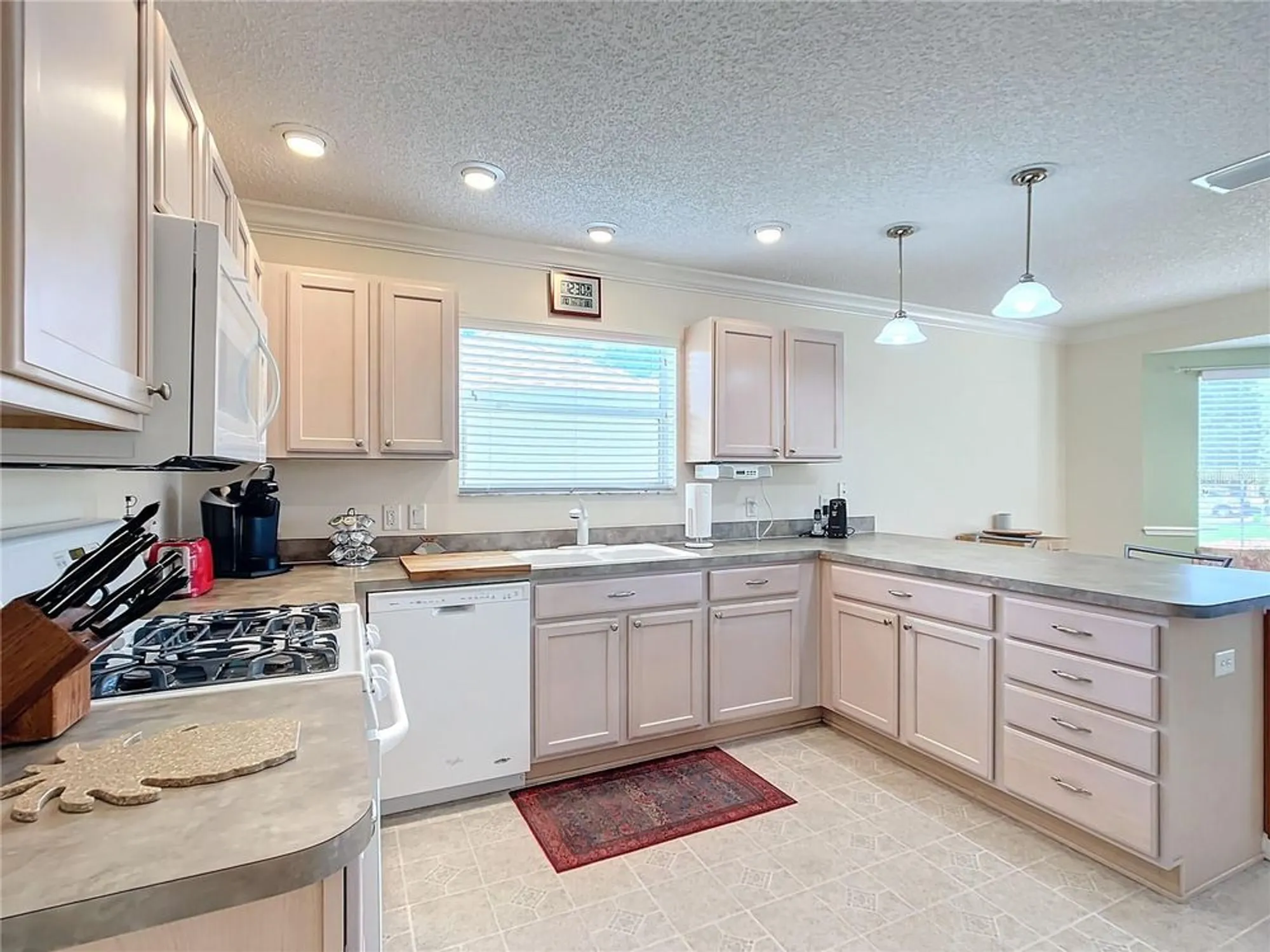 Property Slideshow image 15 of 56 | 8617 se 168th kittredge loop, The Villages, FL, 32162