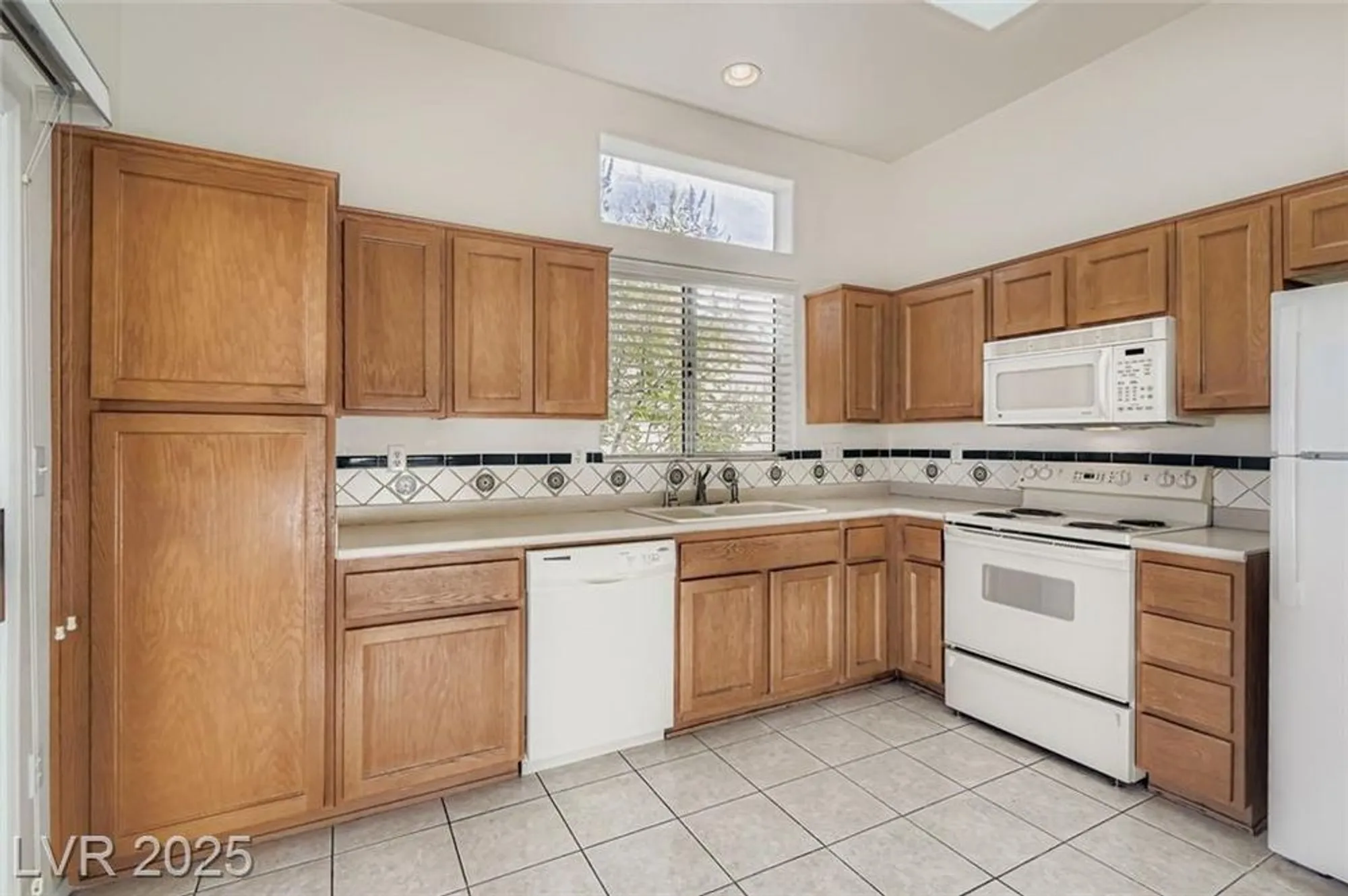 Property Slideshow image 15 of 33 | 10824 hot oak springs ave, Las Vegas, NV, 89134