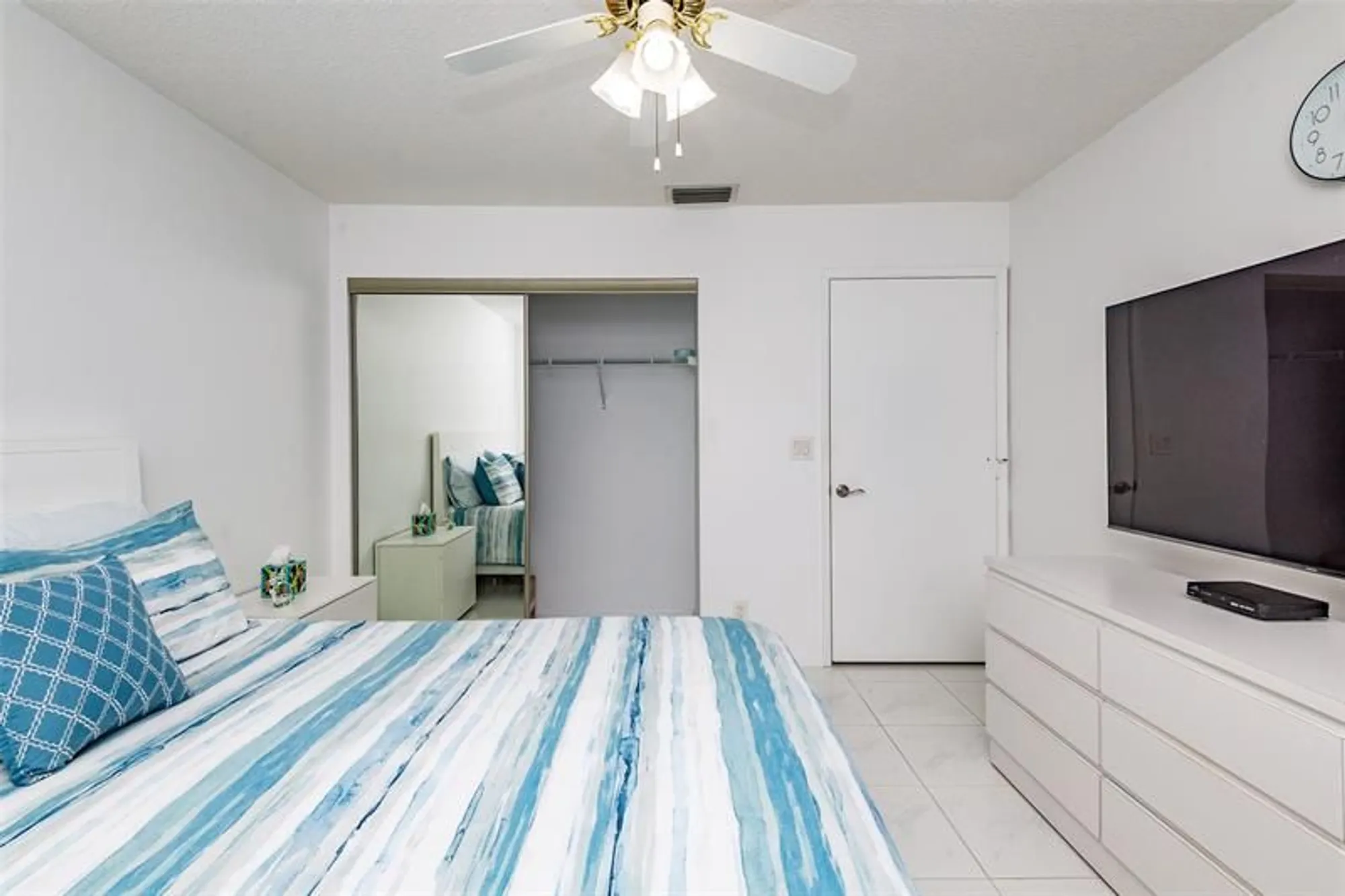 Property Slideshow image 23 of 45 | 8077 whispering palm dr # 1, Boca Raton, FL, 33496