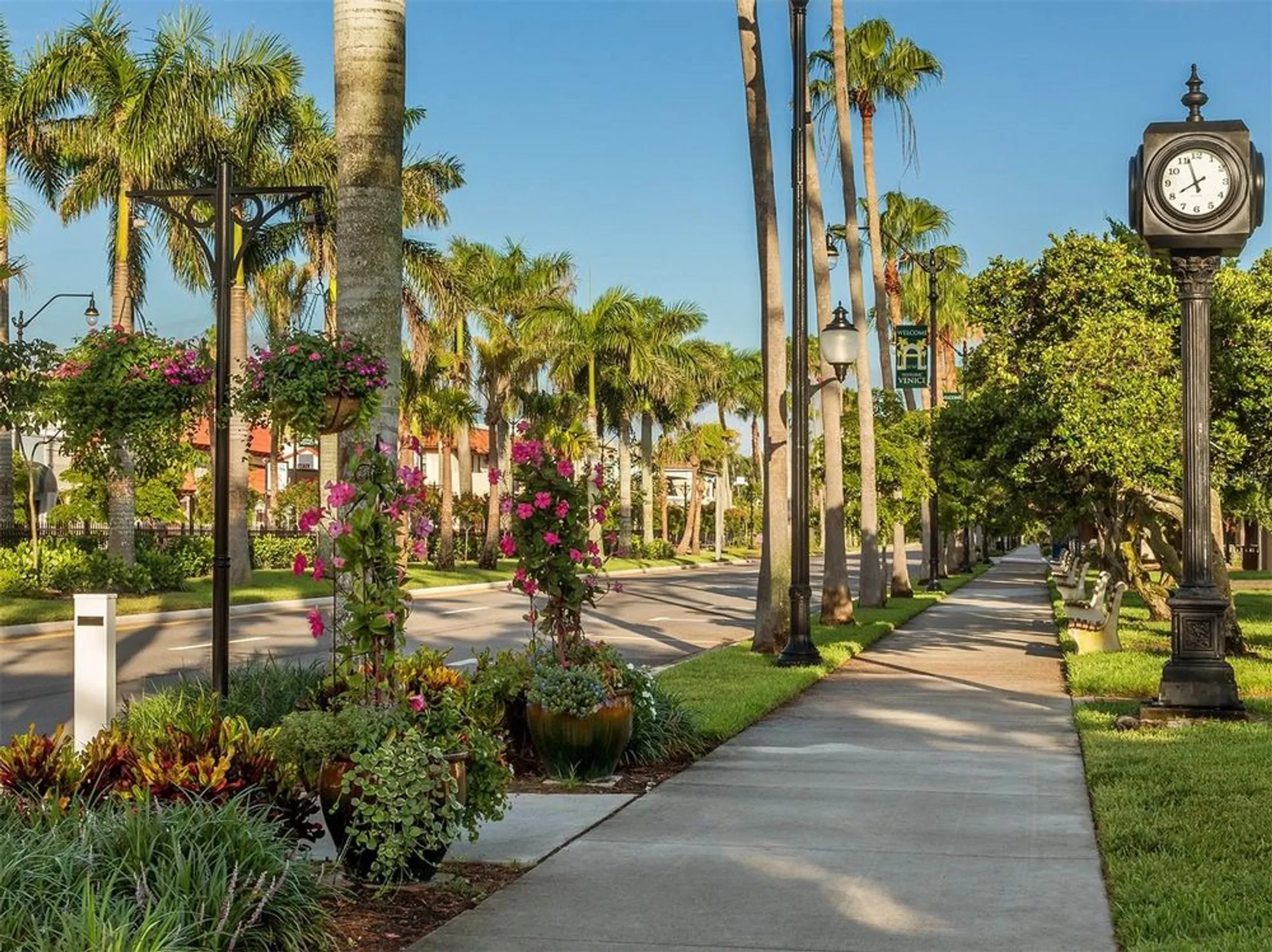 Property Slideshow image 44 of 68 | 437 cerromar ln unit 312, Venice, FL, 34293