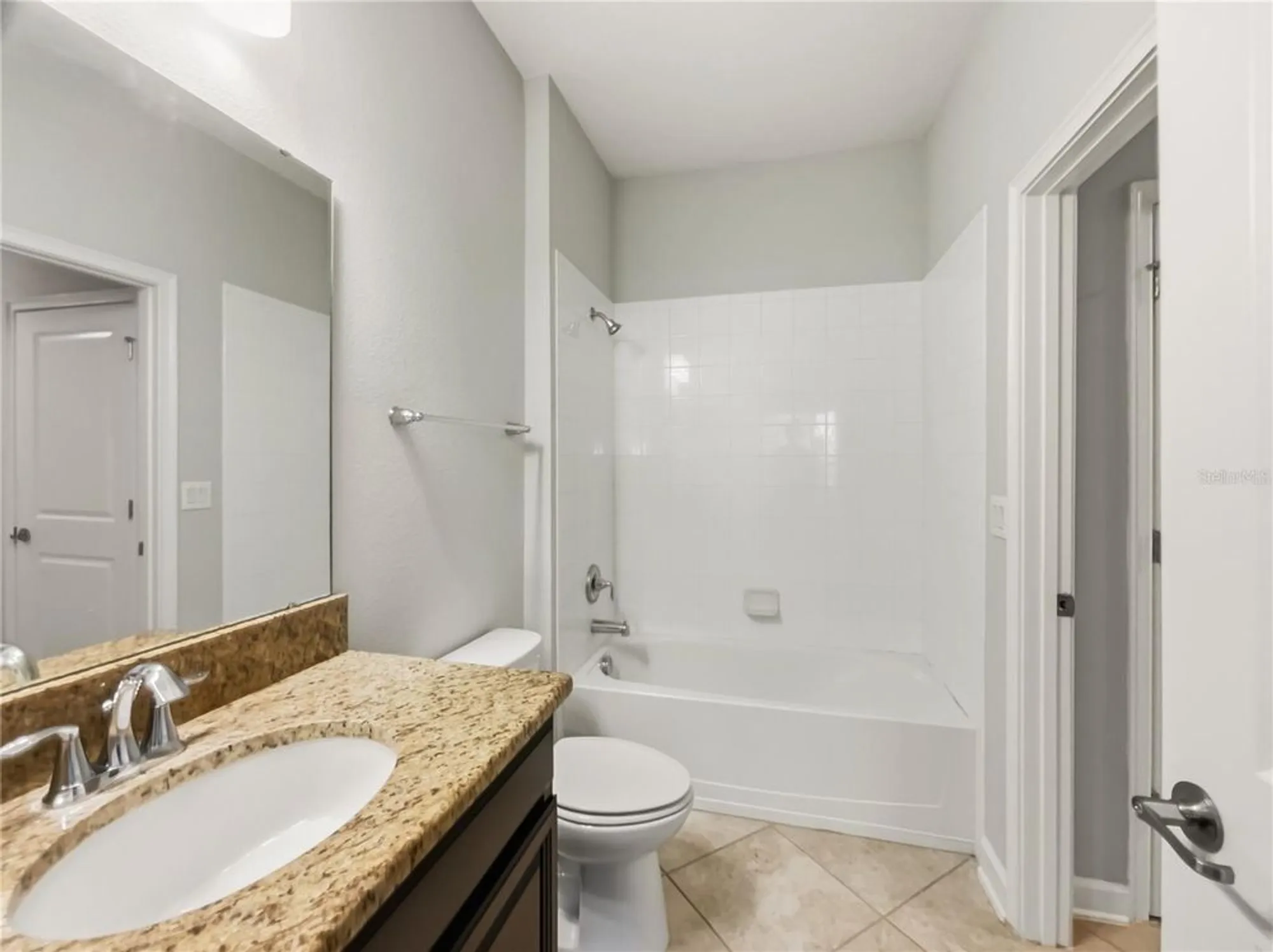 Property Slideshow image 15 of 20 | 3542 fairwaters ct d, Clermont, FL, 34711