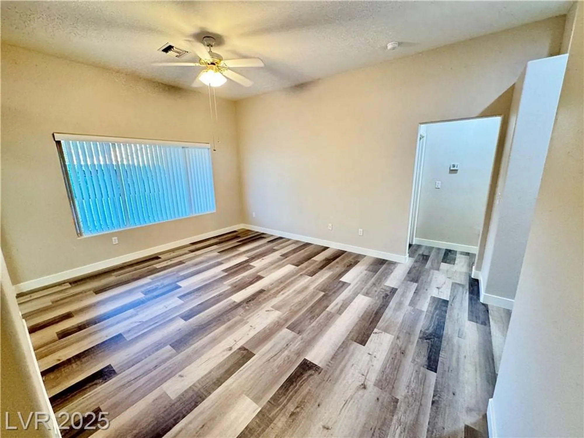 Property Slideshow image 4 of 98 | 10316 bent brook pl, Las Vegas, NV, 89134