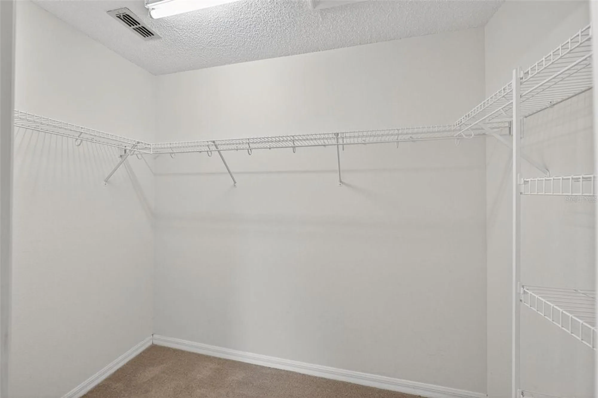 Property Slideshow image 33 of 63 | 4217 chamberlain way, Clermont, FL, 34711