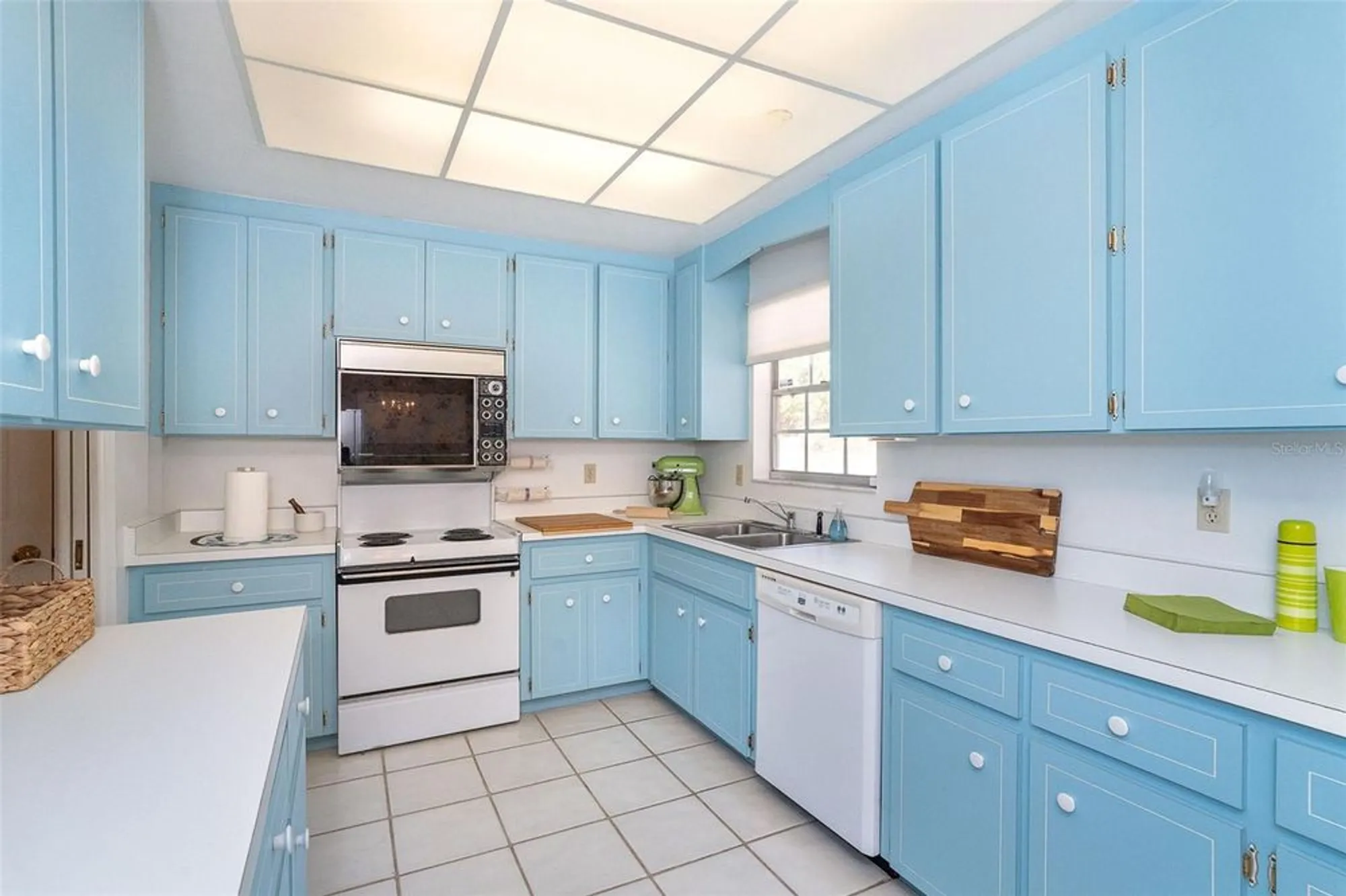 Property Slideshow image 16 of 43 | 12 golf view dr, Englewood, FL, 34223