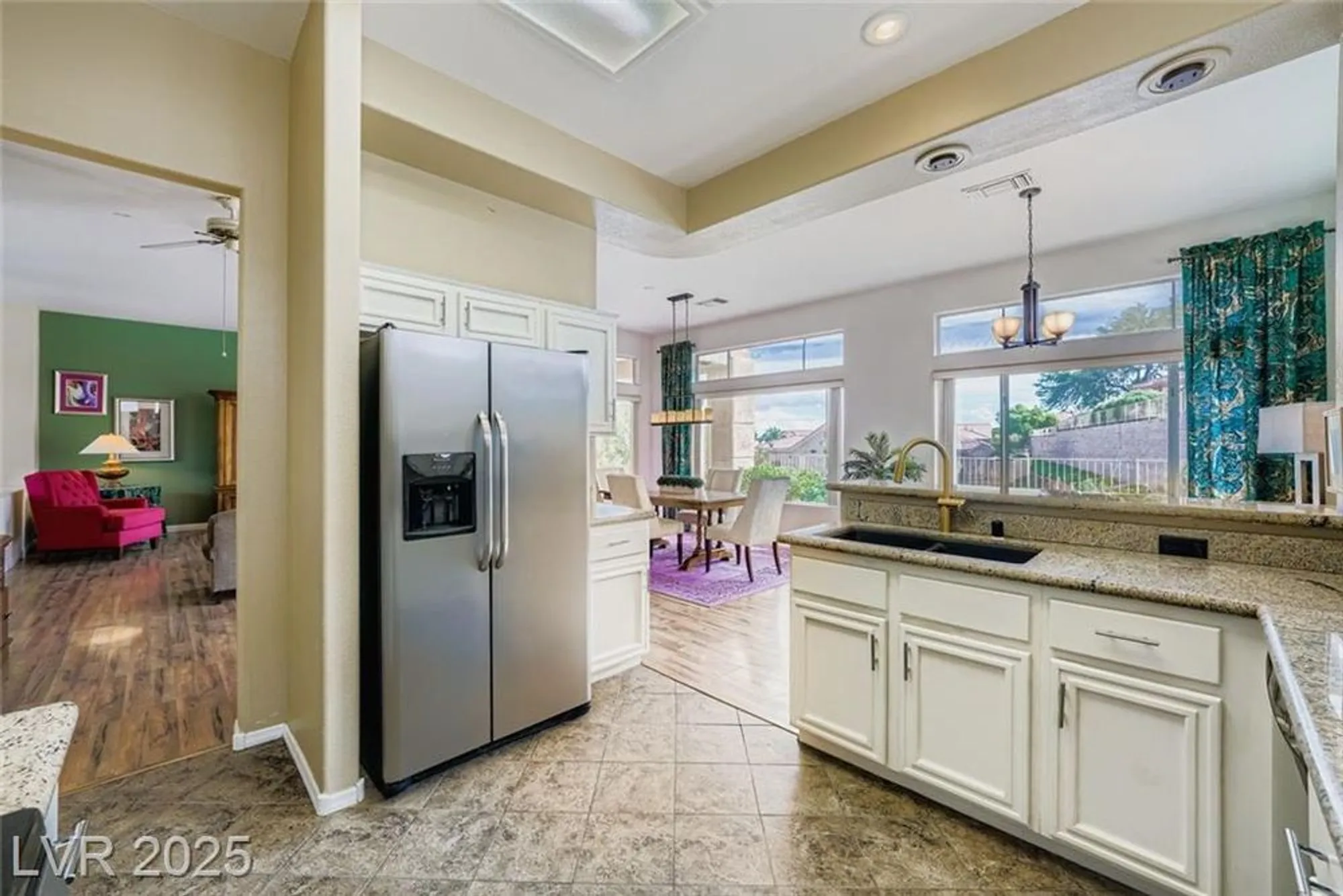 Property Slideshow image 11 of 21 | 2820 faiss dr, Las Vegas, NV, 89134