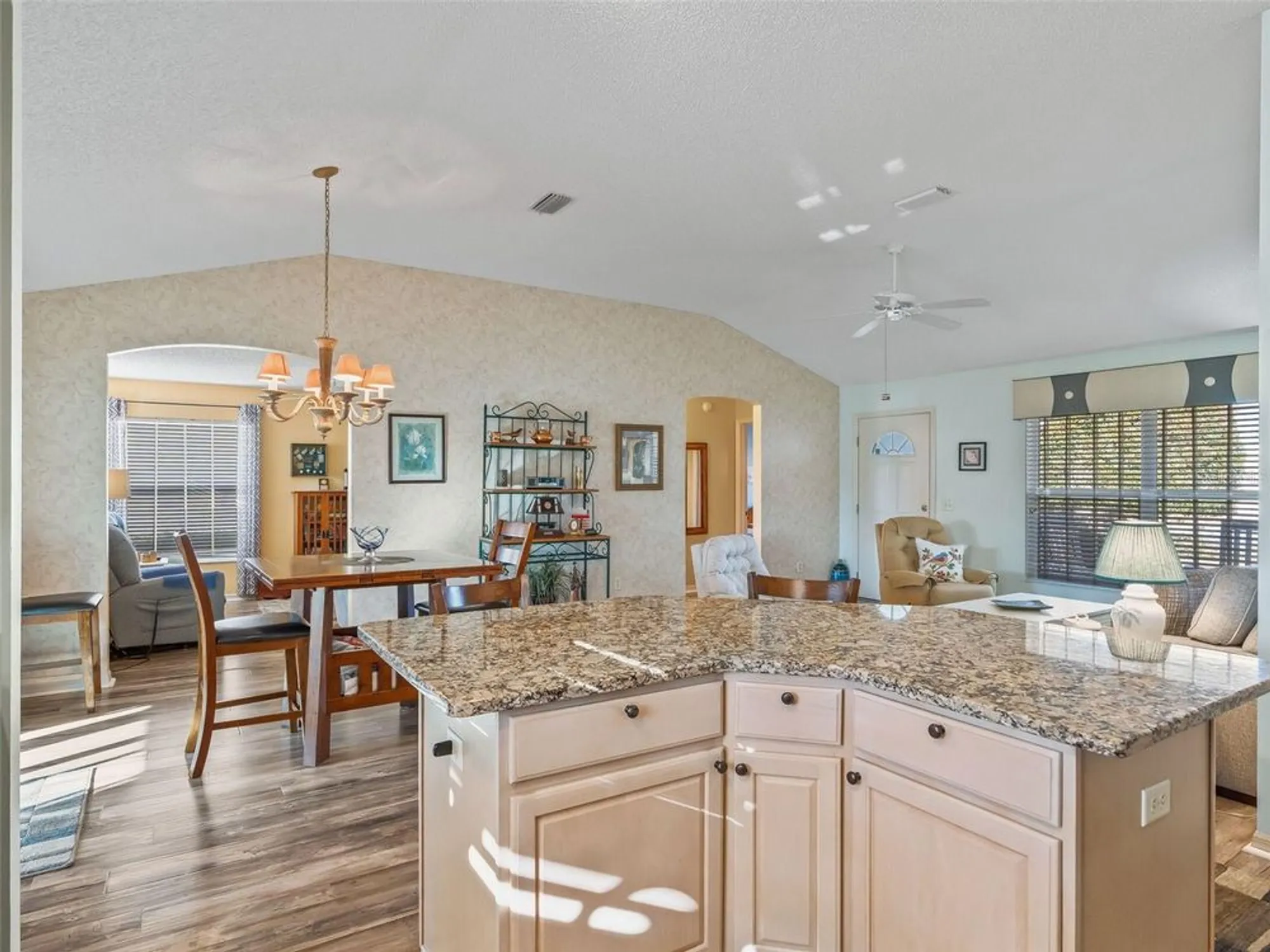 Property Slideshow image 19 of 50 | 3072 berwyn way, The Villages, FL, 32162