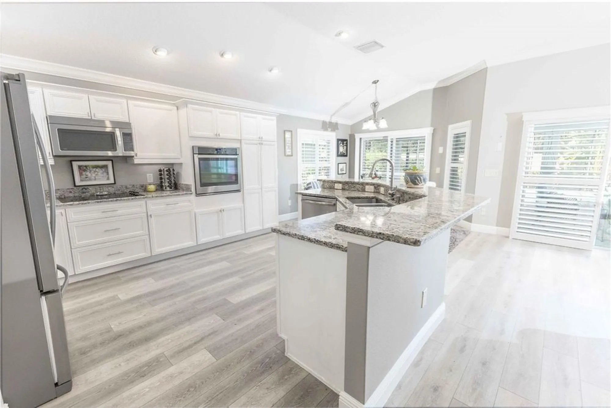 Property Slideshow image 13 of 42 | 3976 ironwood ln, The Villages, FL, 32163