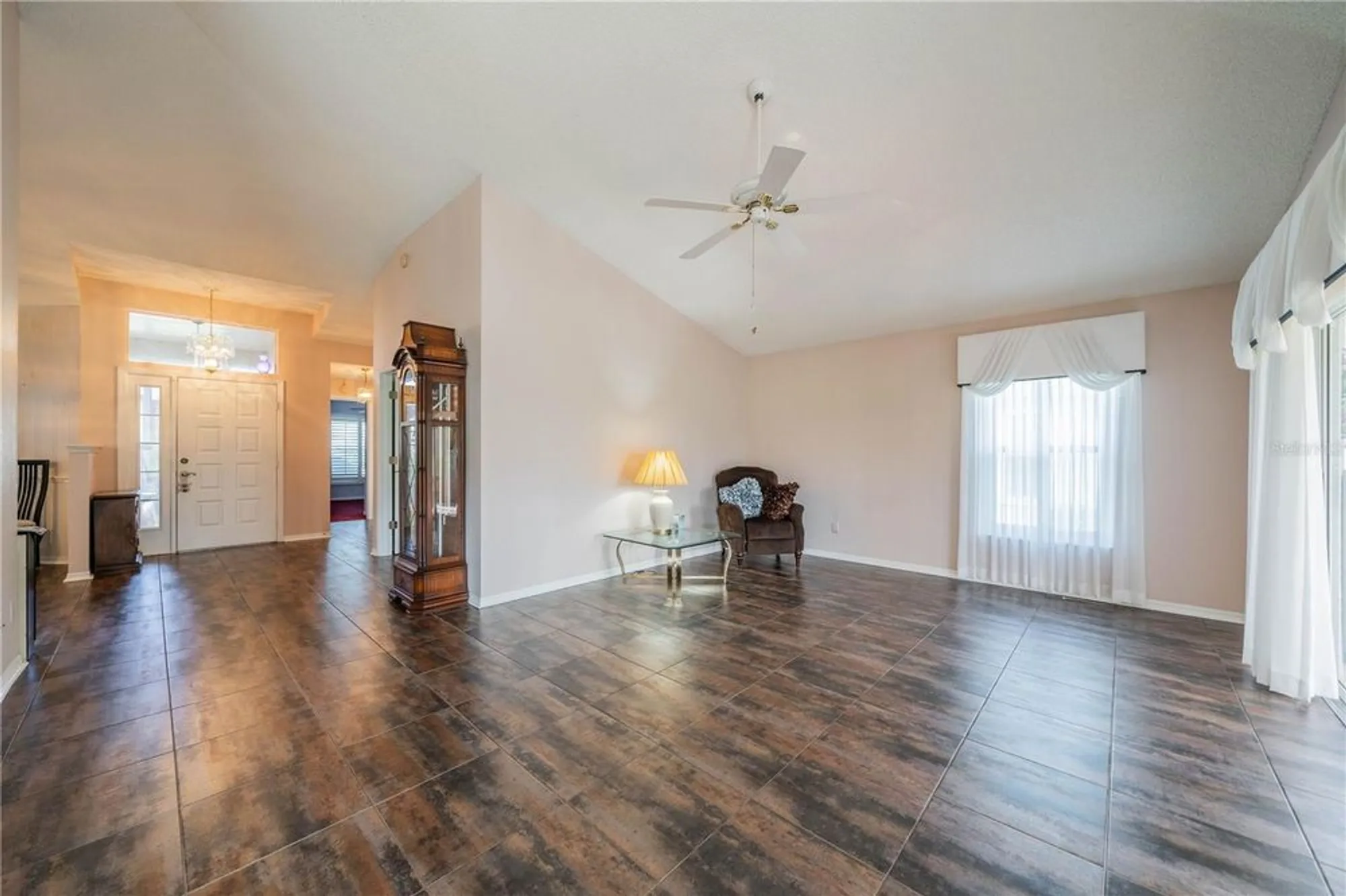 Property Slideshow image 9 of 28 | 739 winterbrooke way, Sun City Center, FL, 33573