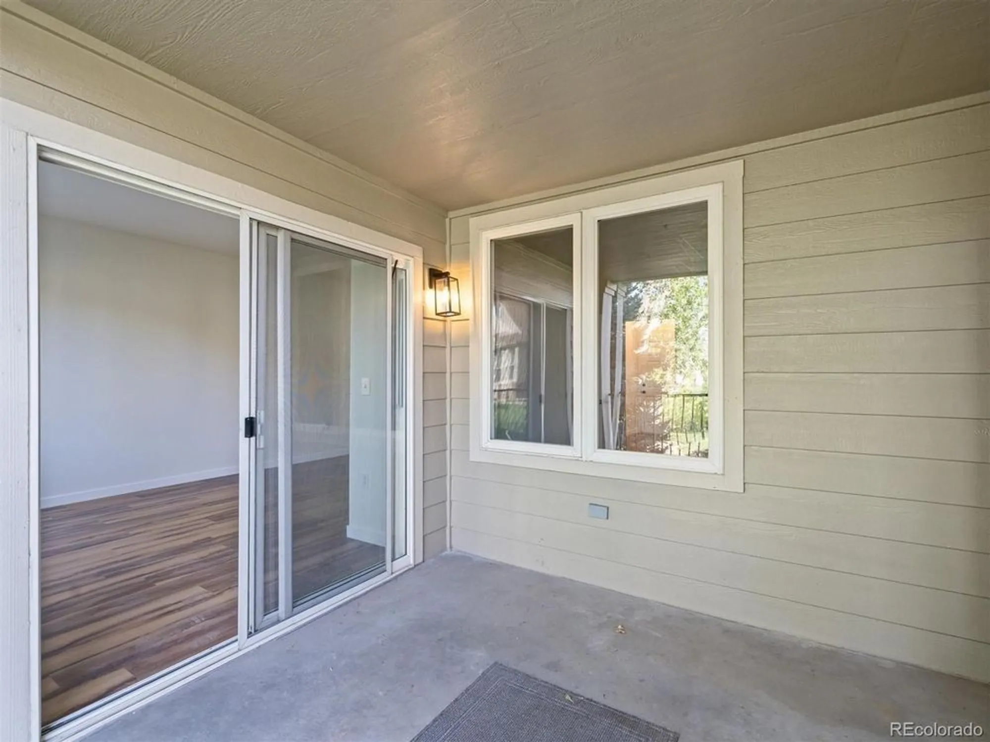 Property Slideshow image 11 of 40 | 2894 w riverwalk cir b108, Littleton, CO, 80123