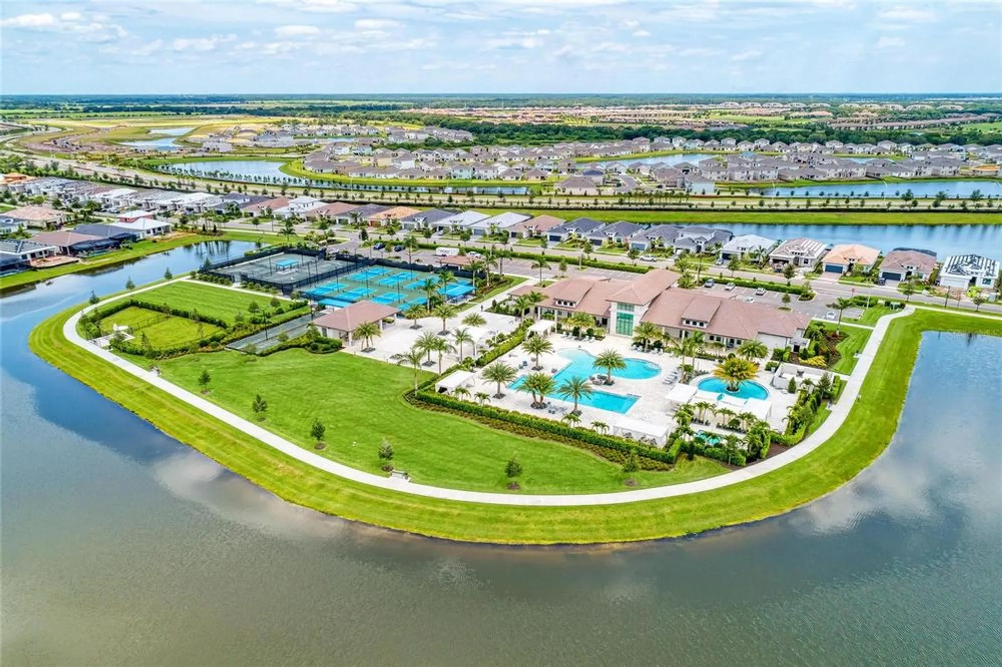 Property Slideshow image 74 of 83 | 17814 cresswind ter, Bradenton, FL, 34211