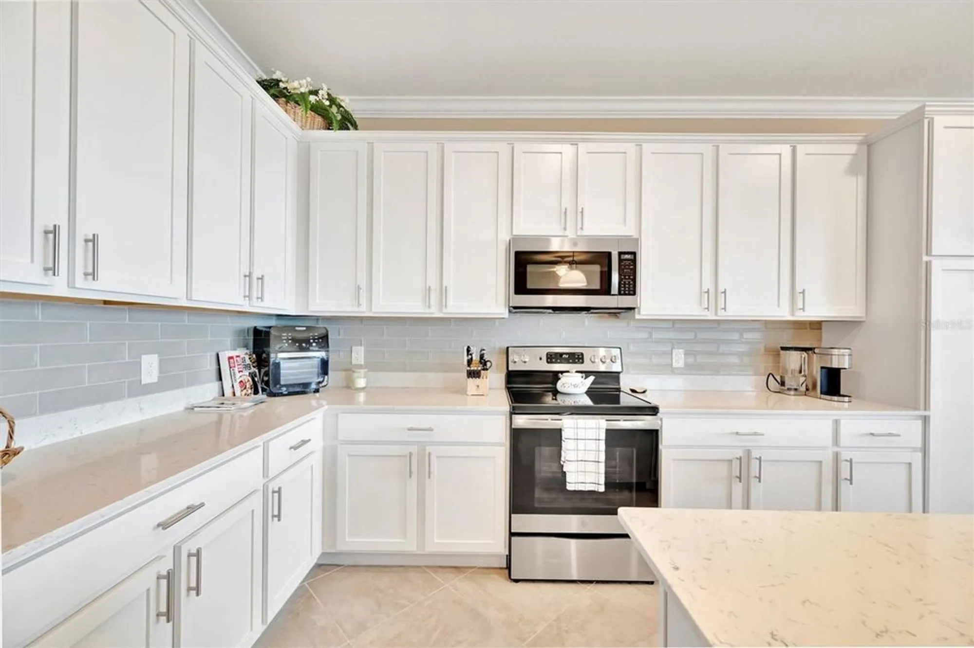 Property Slideshow image 15 of 67 | 1020 tidewater shores loop 405, Bradenton, FL, 34208