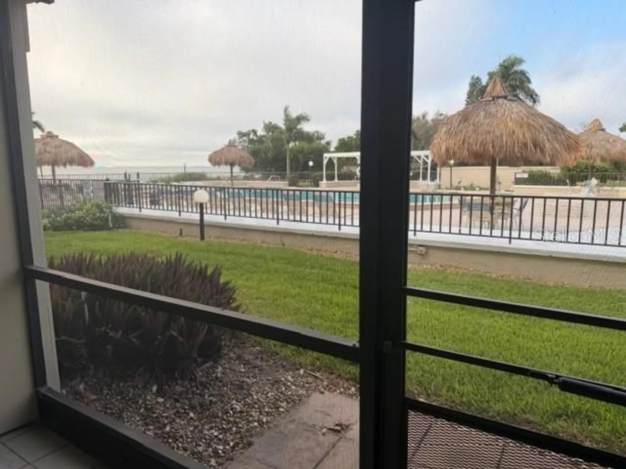 Property Slideshow image 11 of 12 | 6372 palma del mar blvd s apt 118, St Petersburg, FL, 33715