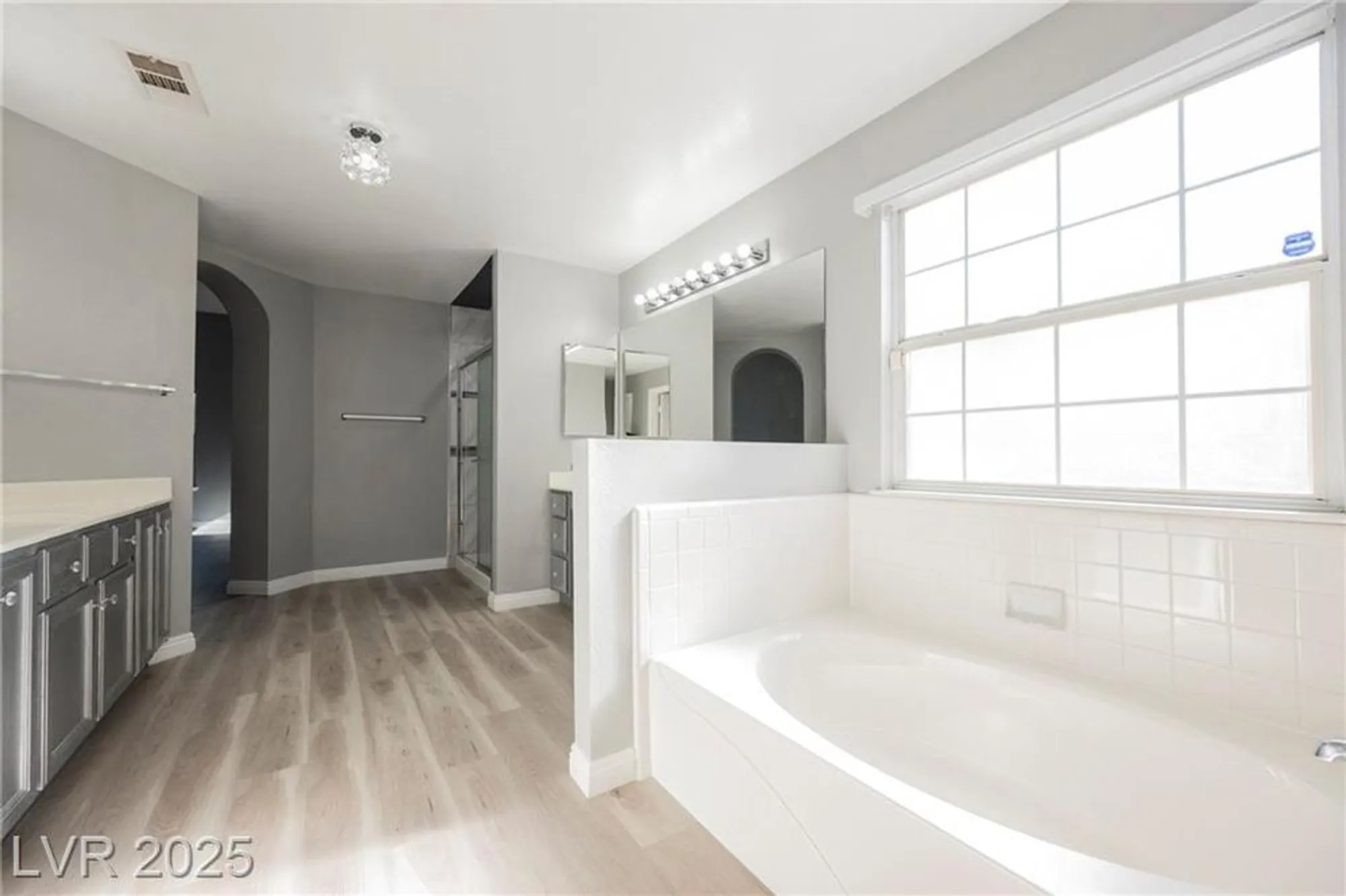 Property Slideshow image 45 of 66 | 5133 burr oak dr, Las Vegas, NV, 89130