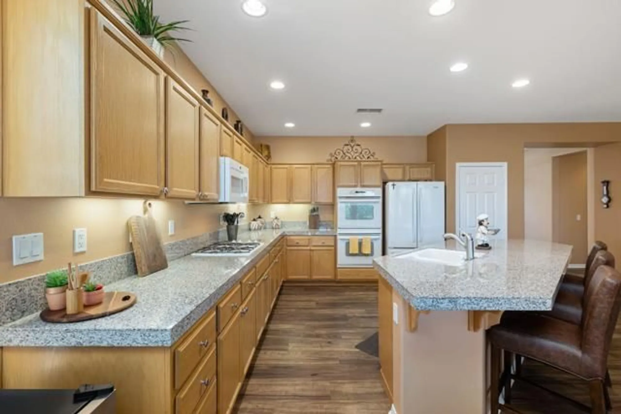 Property Slideshow image 19 of 79 | 60328 desert shadows dr, La Quinta, CA, 92253