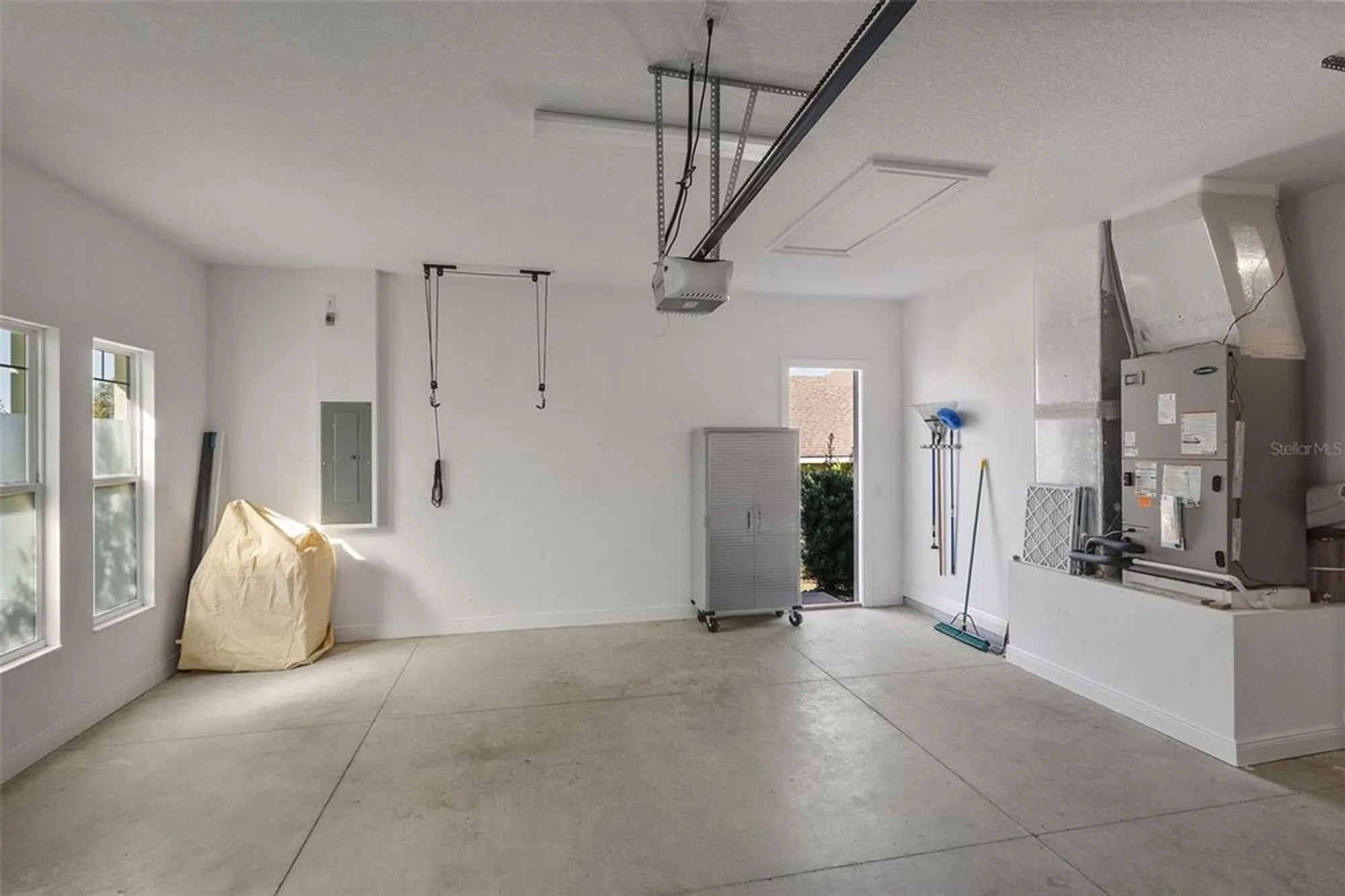 Property Slideshow image 44 of 62 | 5090 greens dr, Lady Lake, FL, 32159