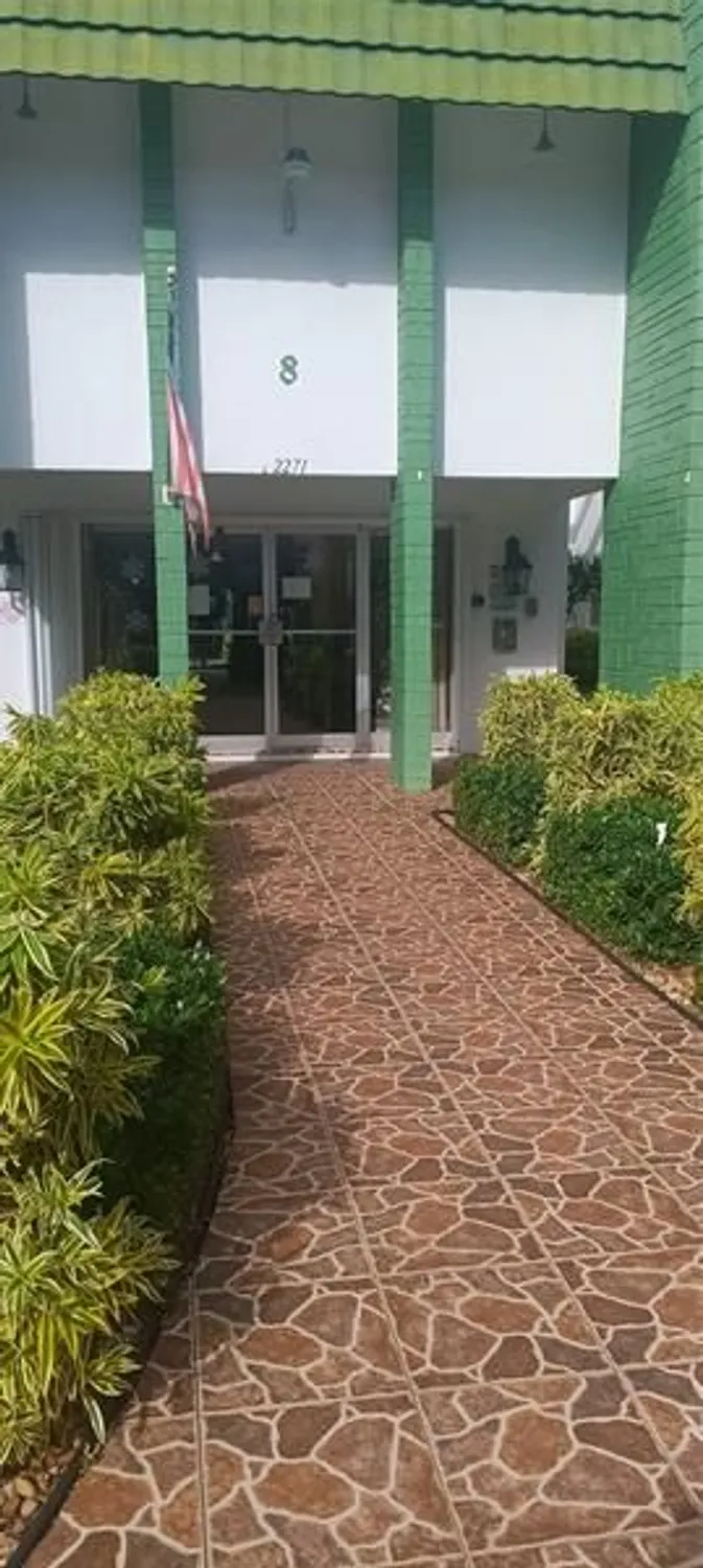 Property Slideshow image 3 of 8 | 2271 nw 48th ter 207, Lauderhill, FL, 33313