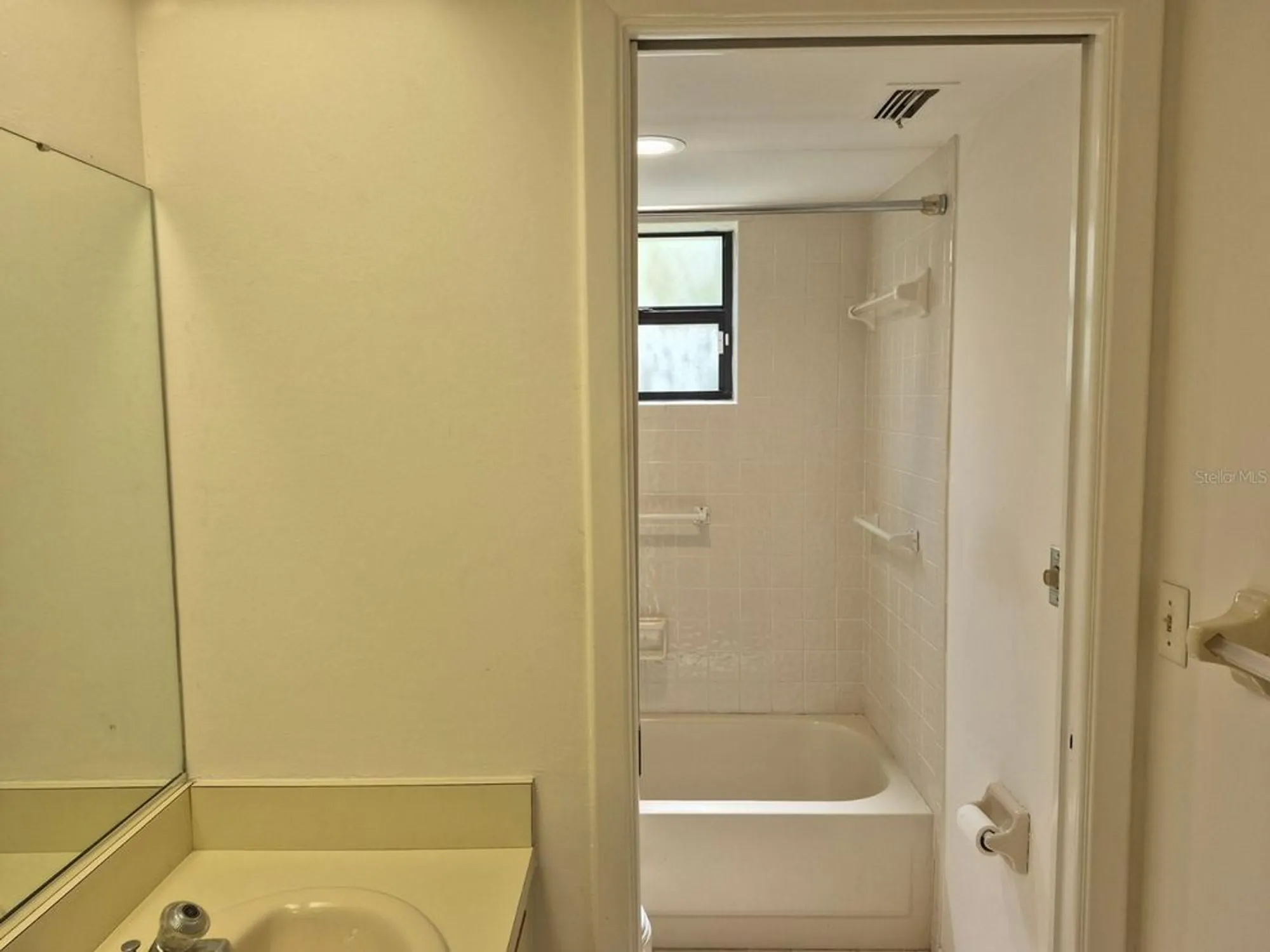 Property Slideshow image 26 of 31 | 1306 golfview dr # 1306, Tarpon Springs, FL, 34689