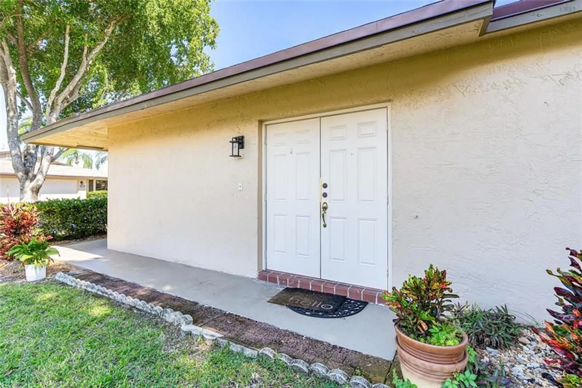 Property Slideshow image 3 of 30 | 1640 palmland dr # 1640, Boynton Beach, FL, 33436