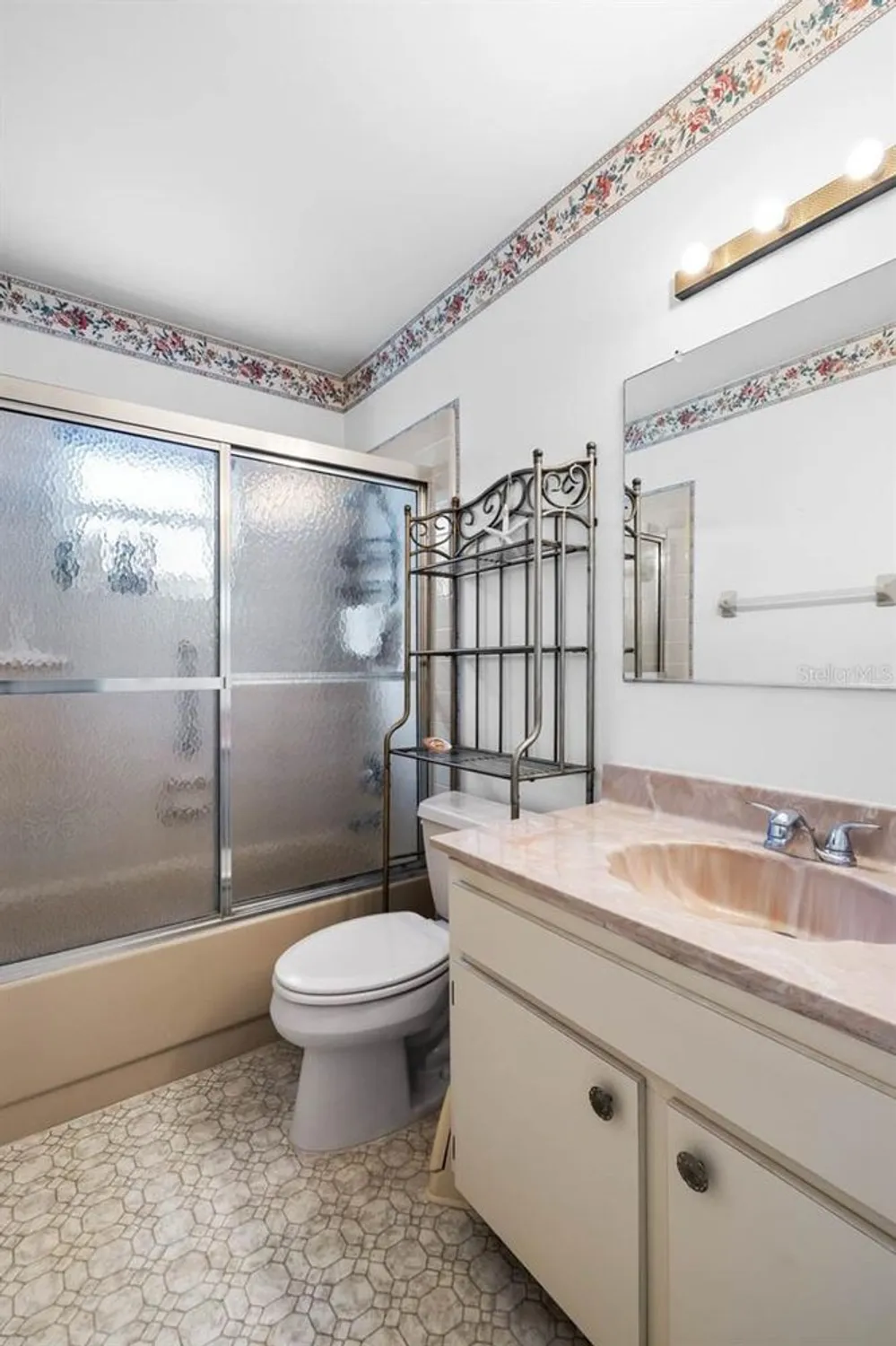 Property Slideshow image 21 of 45 | 606 fort duquesna dr, Sun City Center, FL, 33573