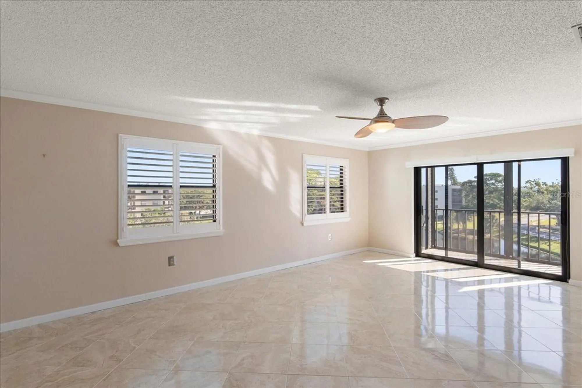 Property Slideshow image 9 of 52 | 8199 terrace garden dr n unit 402, St Petersburg, FL, 33709