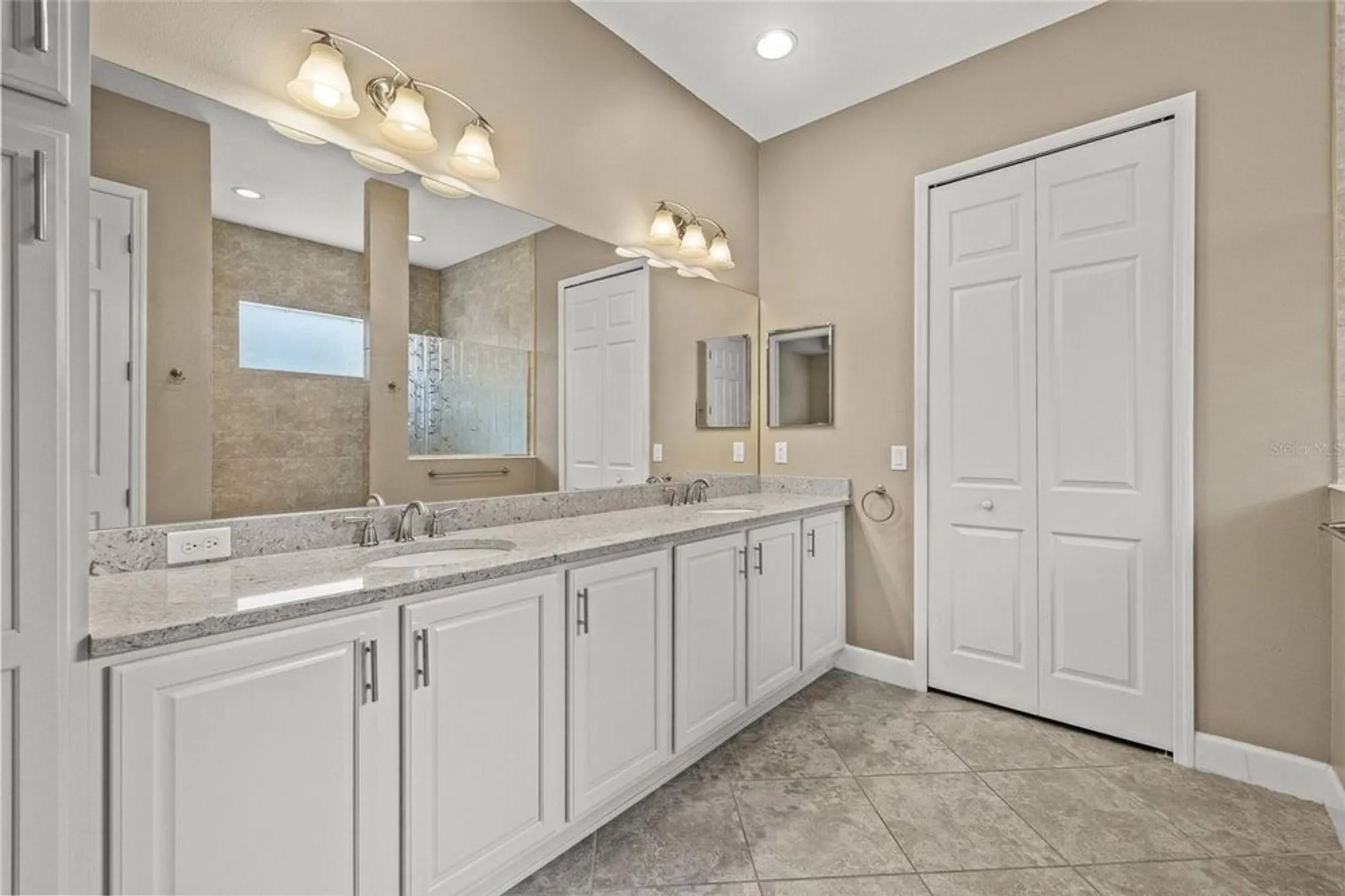 Property Slideshow image 26 of 52 | 1803 pacific dunes dr, Sun City Center, FL, 33573