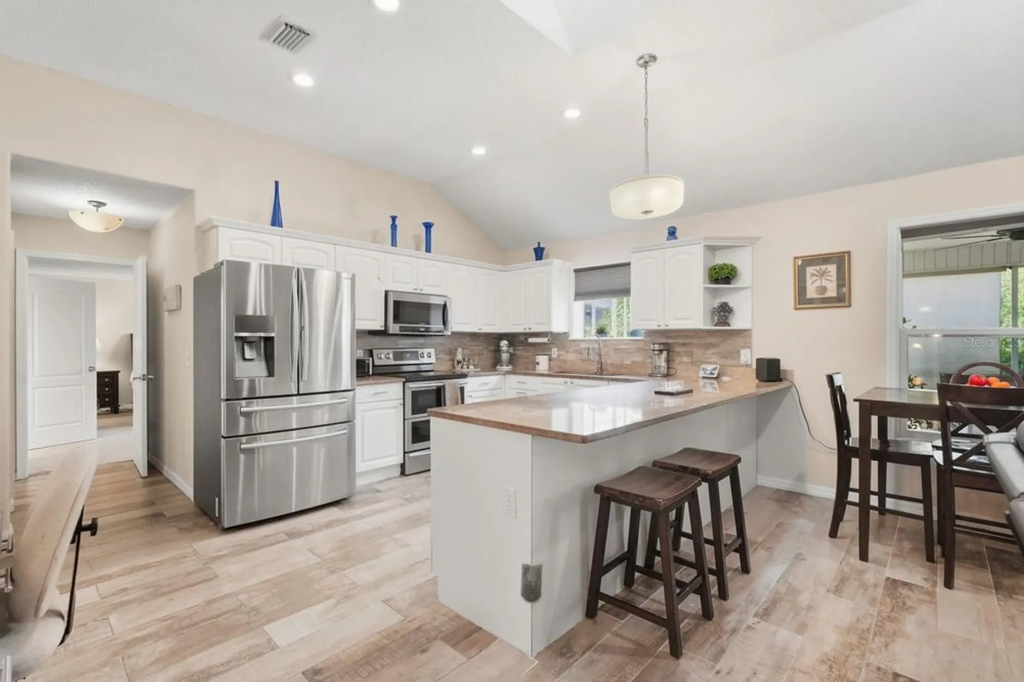 Property Slideshow image 16 of 52 | 2 silver lake way, Ormond Beach, FL, 32174