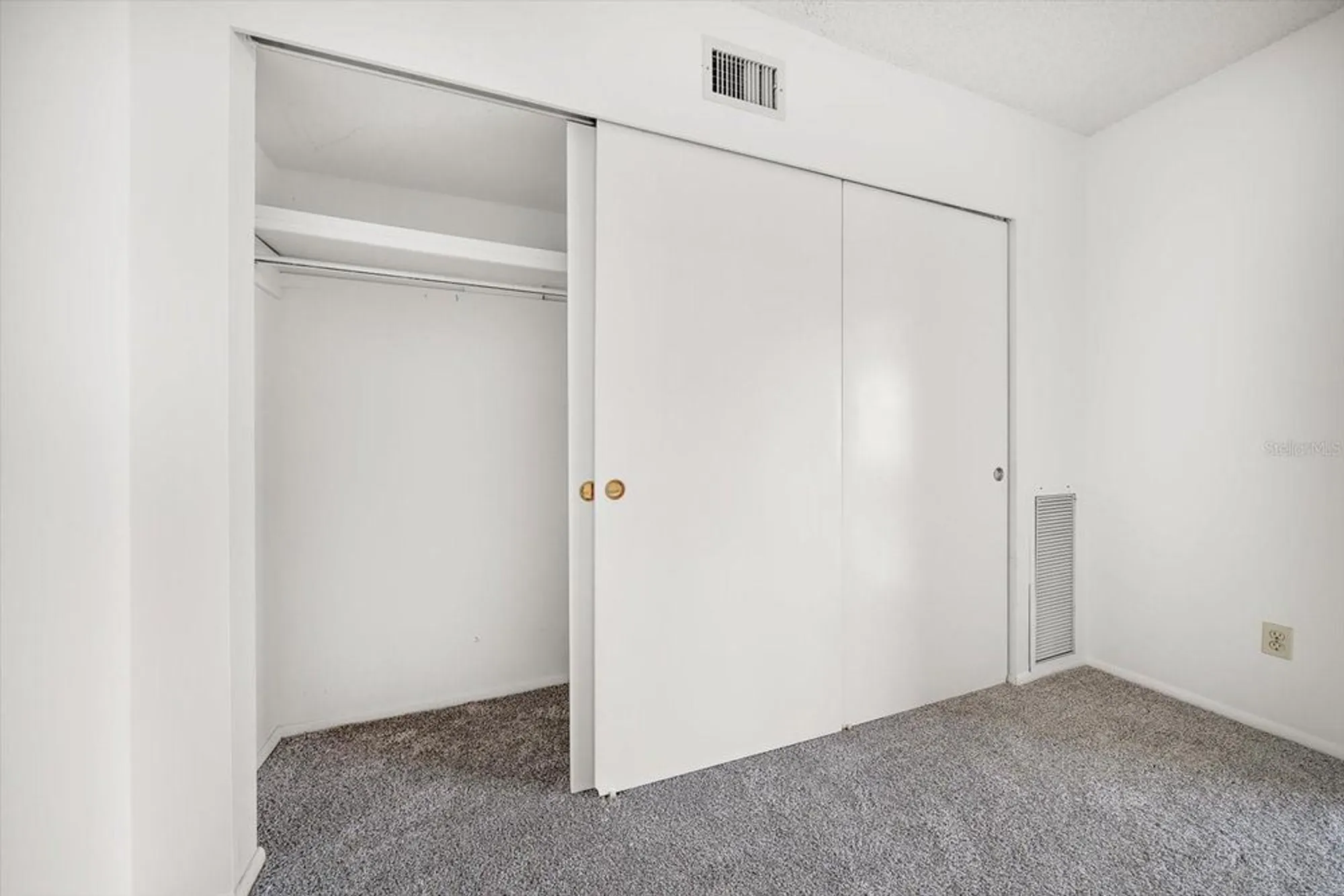 Property Slideshow image 31 of 34 | 2466 ecuadorian way 38, Clearwater, FL, 33763