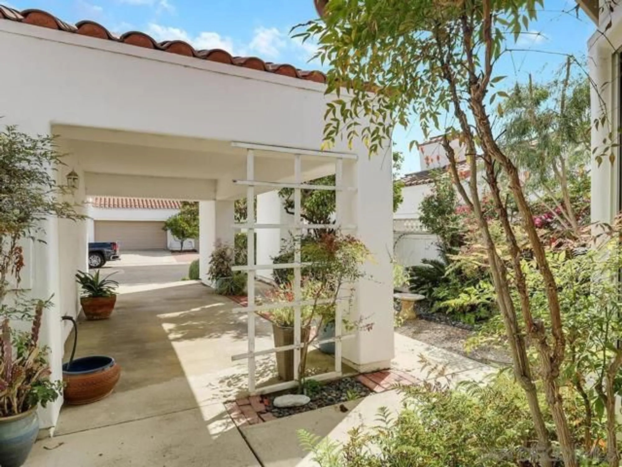 Property Slideshow image 4 of 32 | 4671 barcelona way, Oceanside, CA, 92056