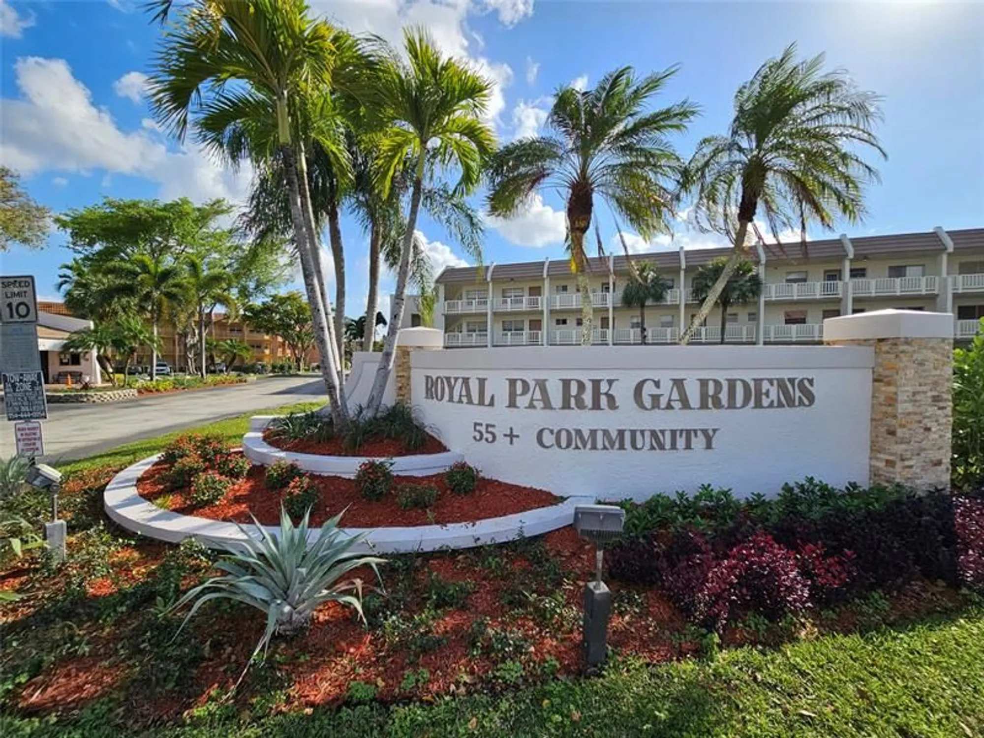 Property Slideshow image 23 of 35 | 6700 royal palm blvd apt 112, Margate, FL, 33063
