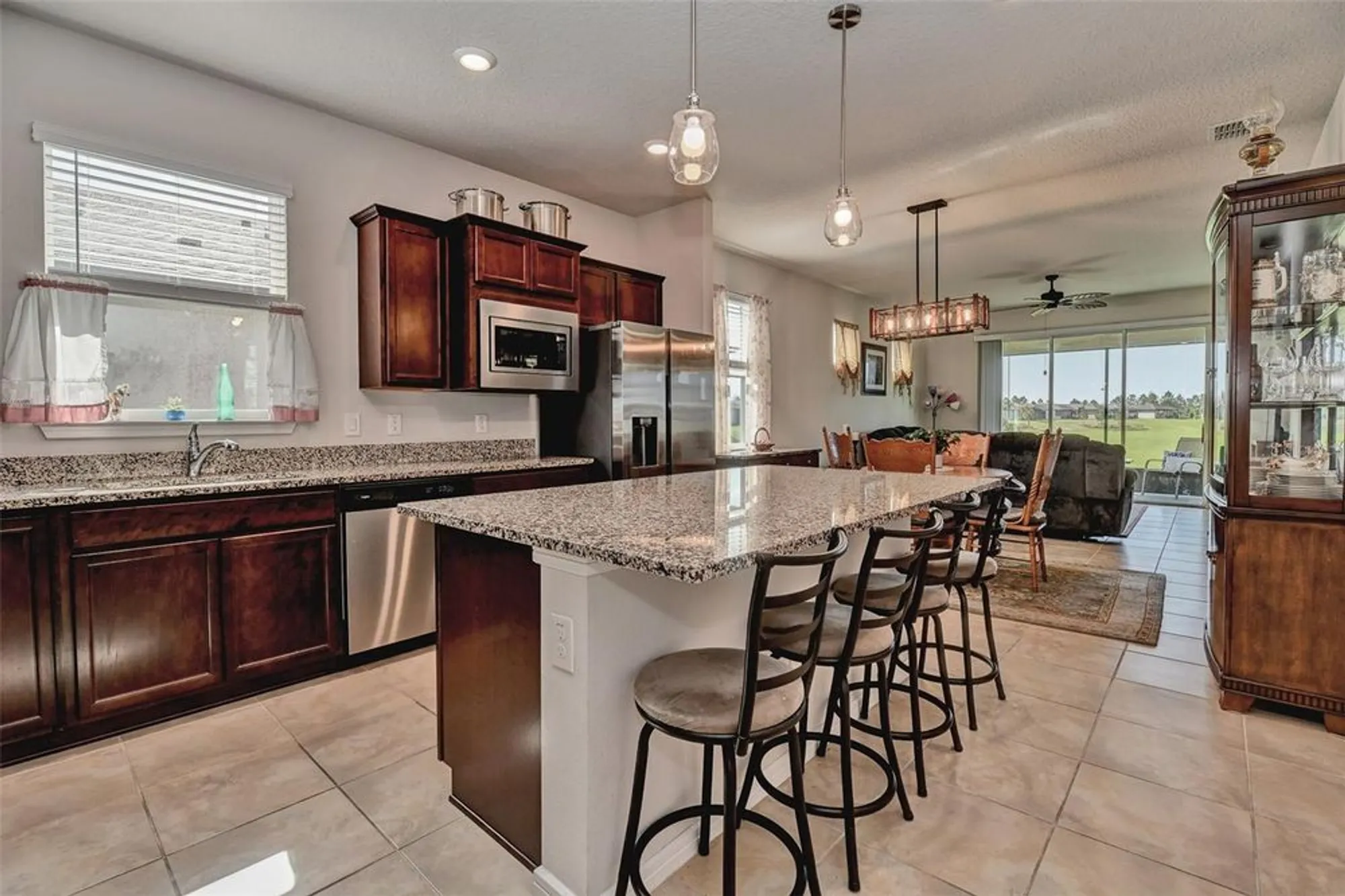 Property Slideshow image 16 of 64 | 5947 sw 93rd cir, Ocala, FL, 34481
