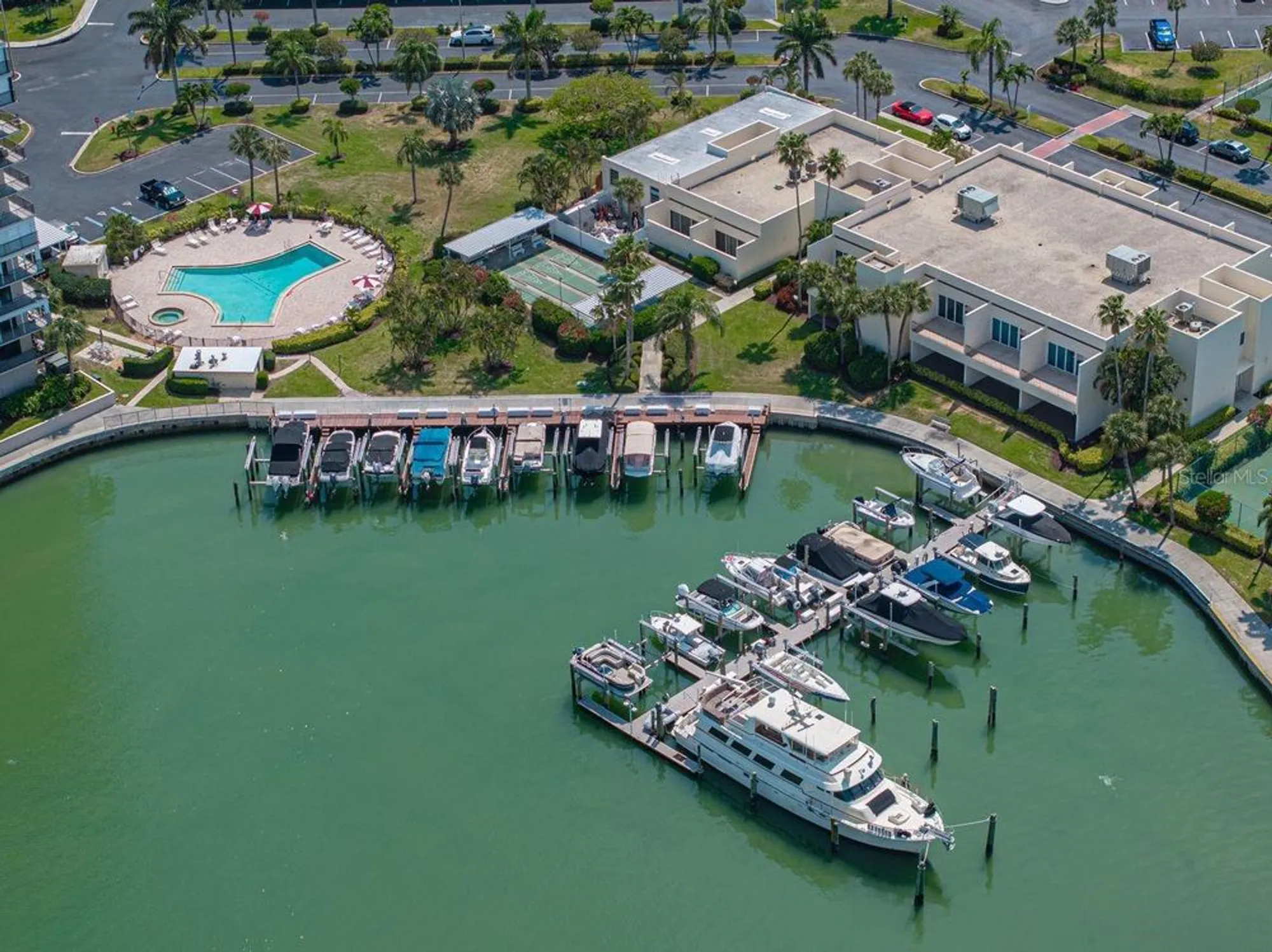 Property Slideshow image 67 of 80 | 7600 sun island dr 703, South Pasadena, FL, 33707