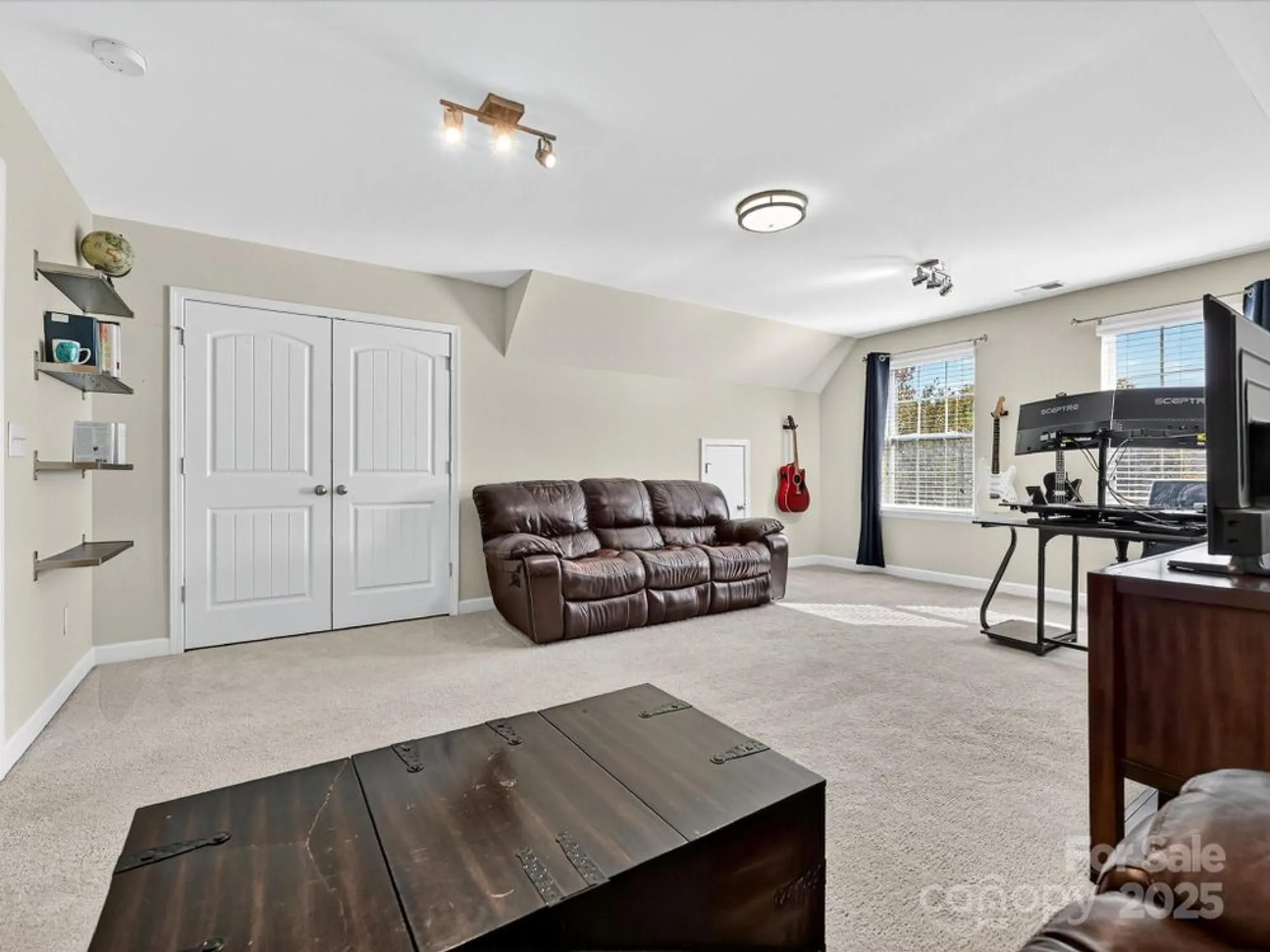 Property Slideshow image 28 of 34 | 5004 el molino dr, Charlotte, NC, 28214