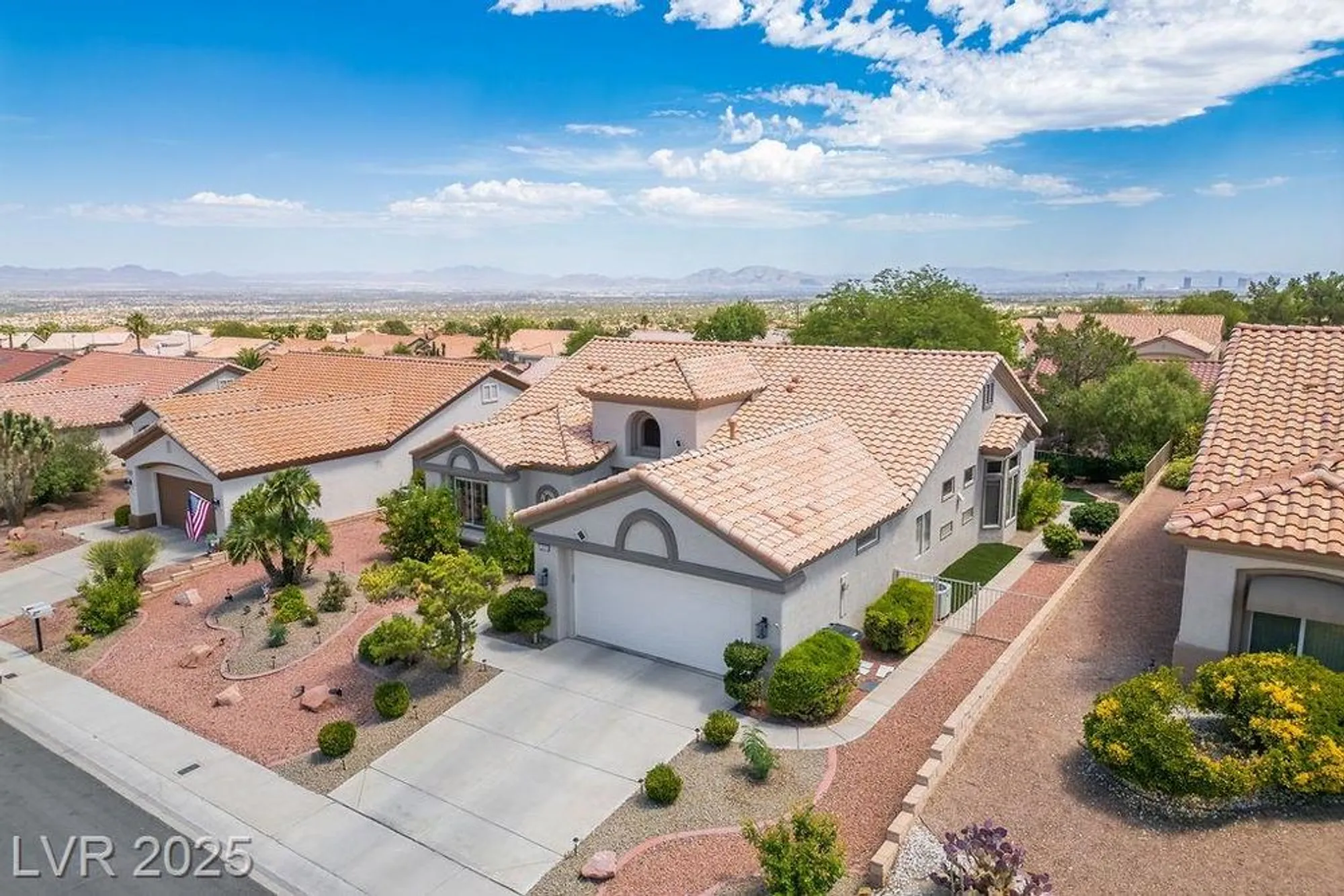 Property Slideshow image 42 of 80 | 2620 hanging rock dr, Las Vegas, NV, 89134