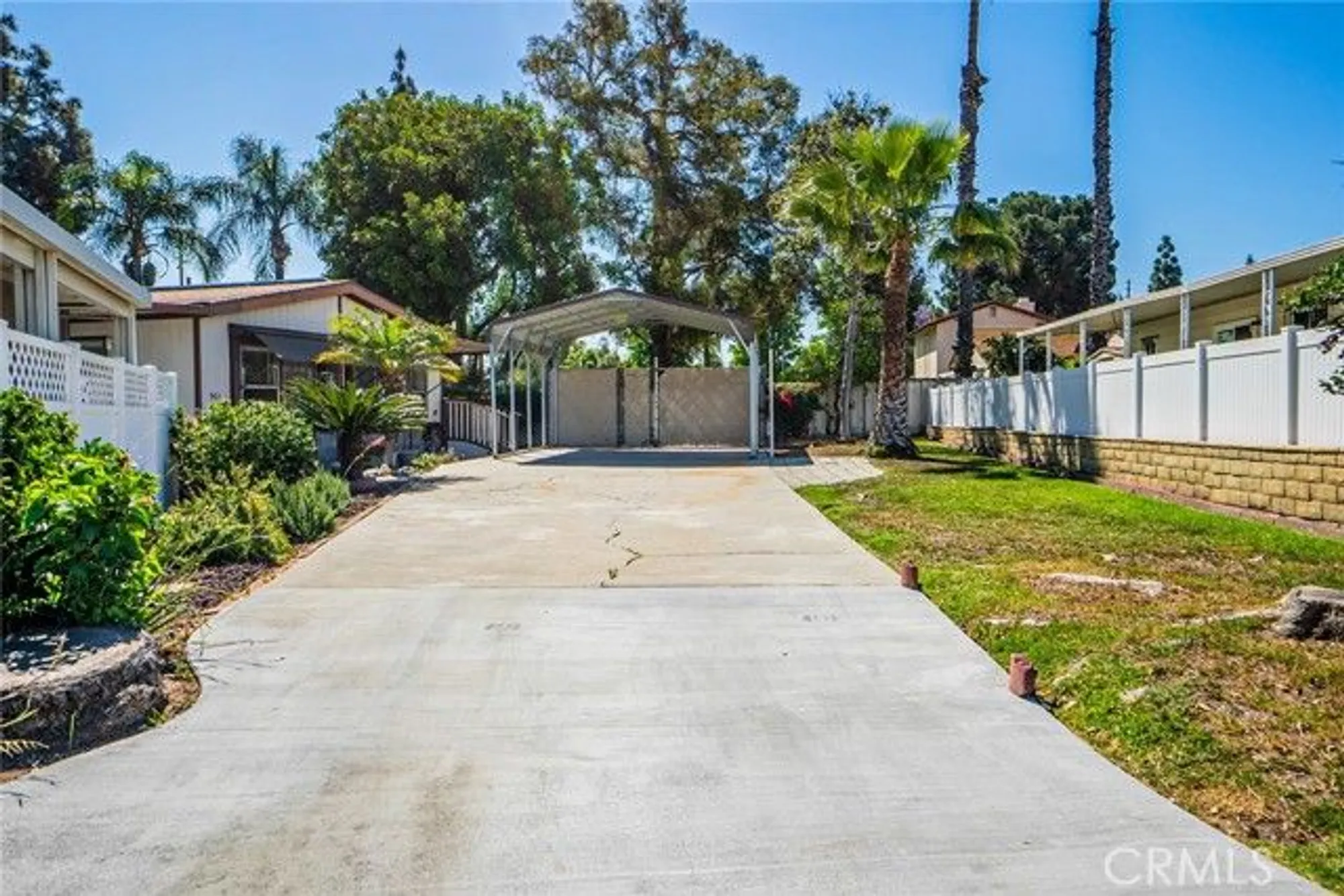 Property Slideshow image 2 of 55 | 901 norwich way, Corona, CA, 92882